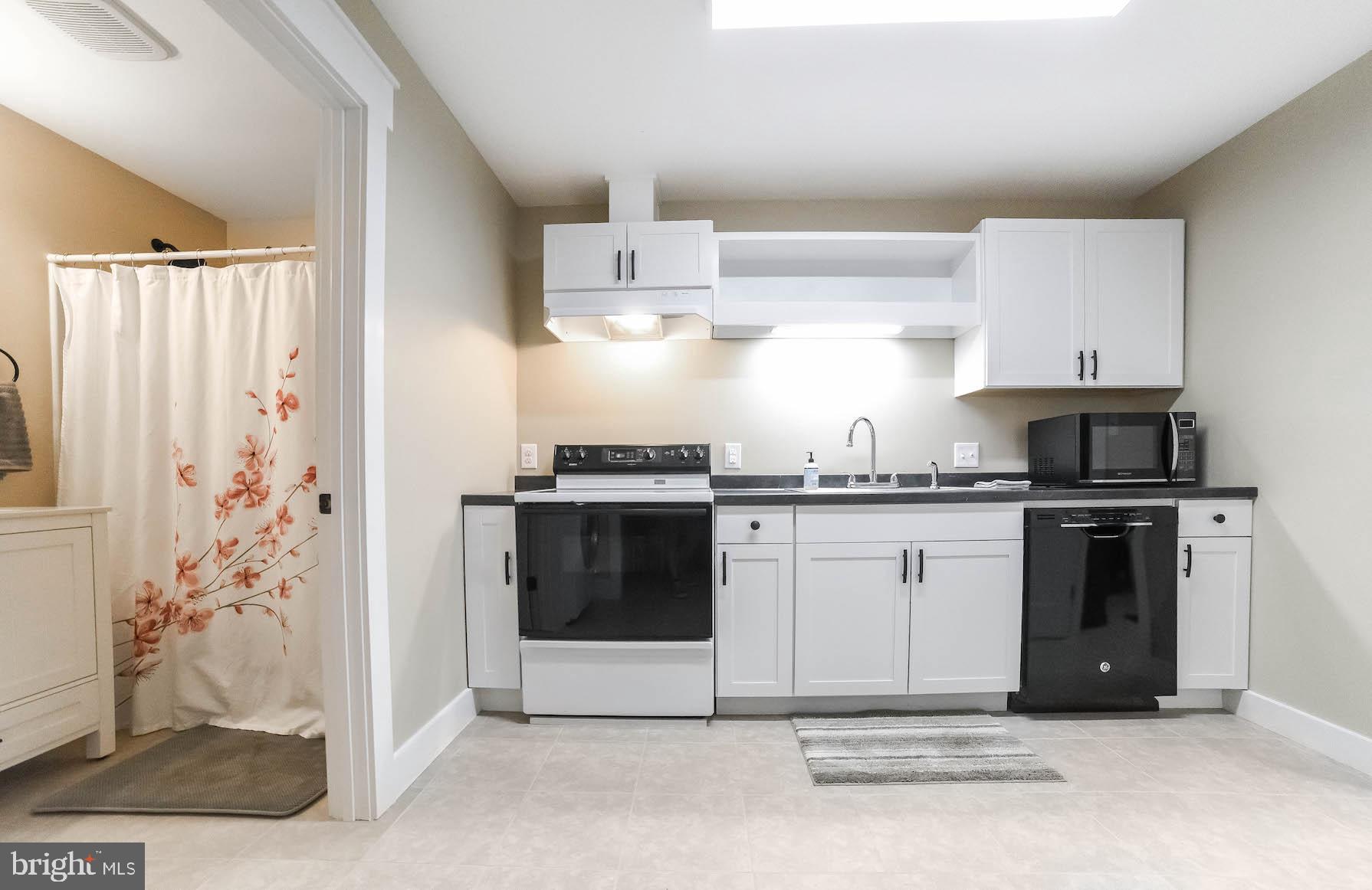 TALL TIMBERS - Residential