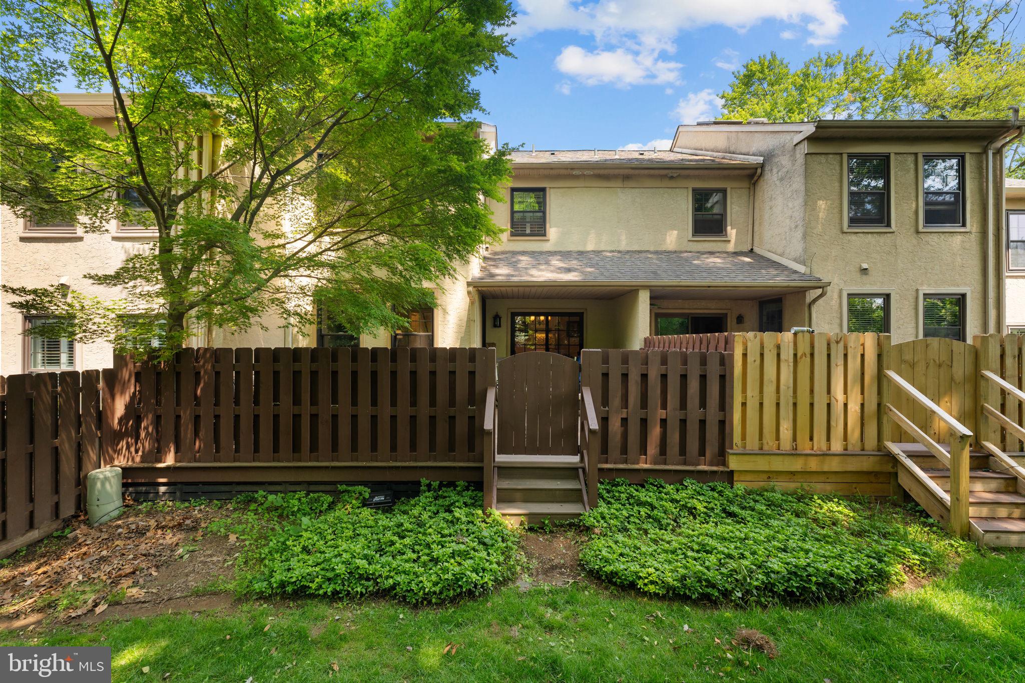 WEATHERSTONE - Residential