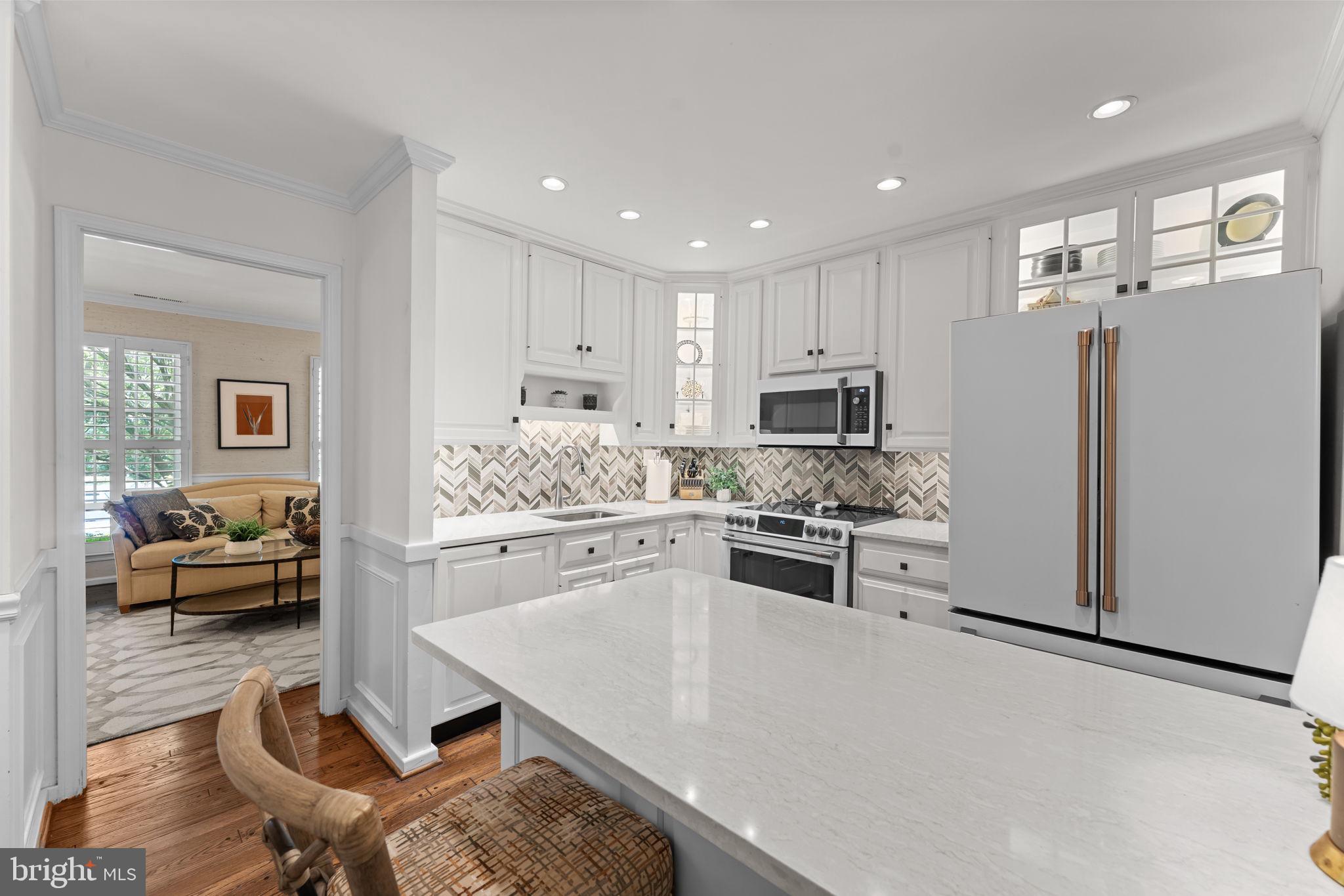 WEATHERSTONE - Residential