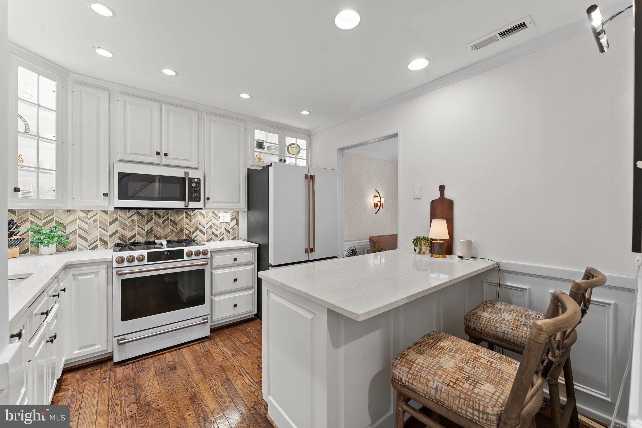 WEATHERSTONE - Residential