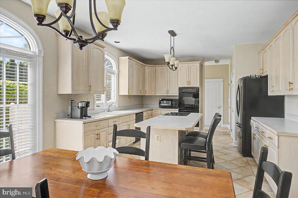 NORWALK - Residential