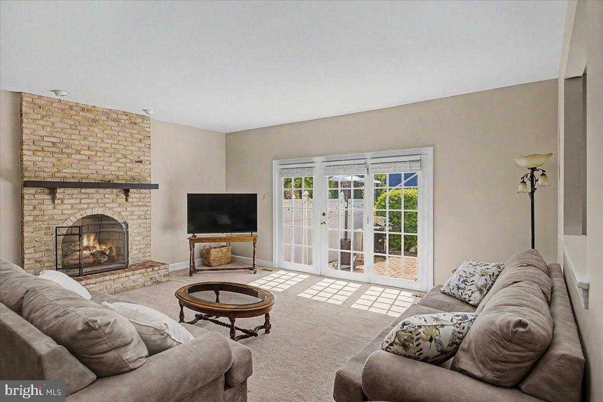 NORWALK - Residential