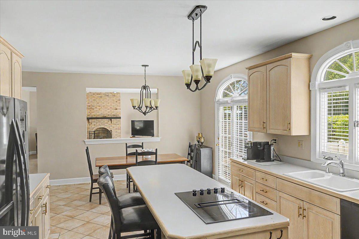 NORWALK - Residential