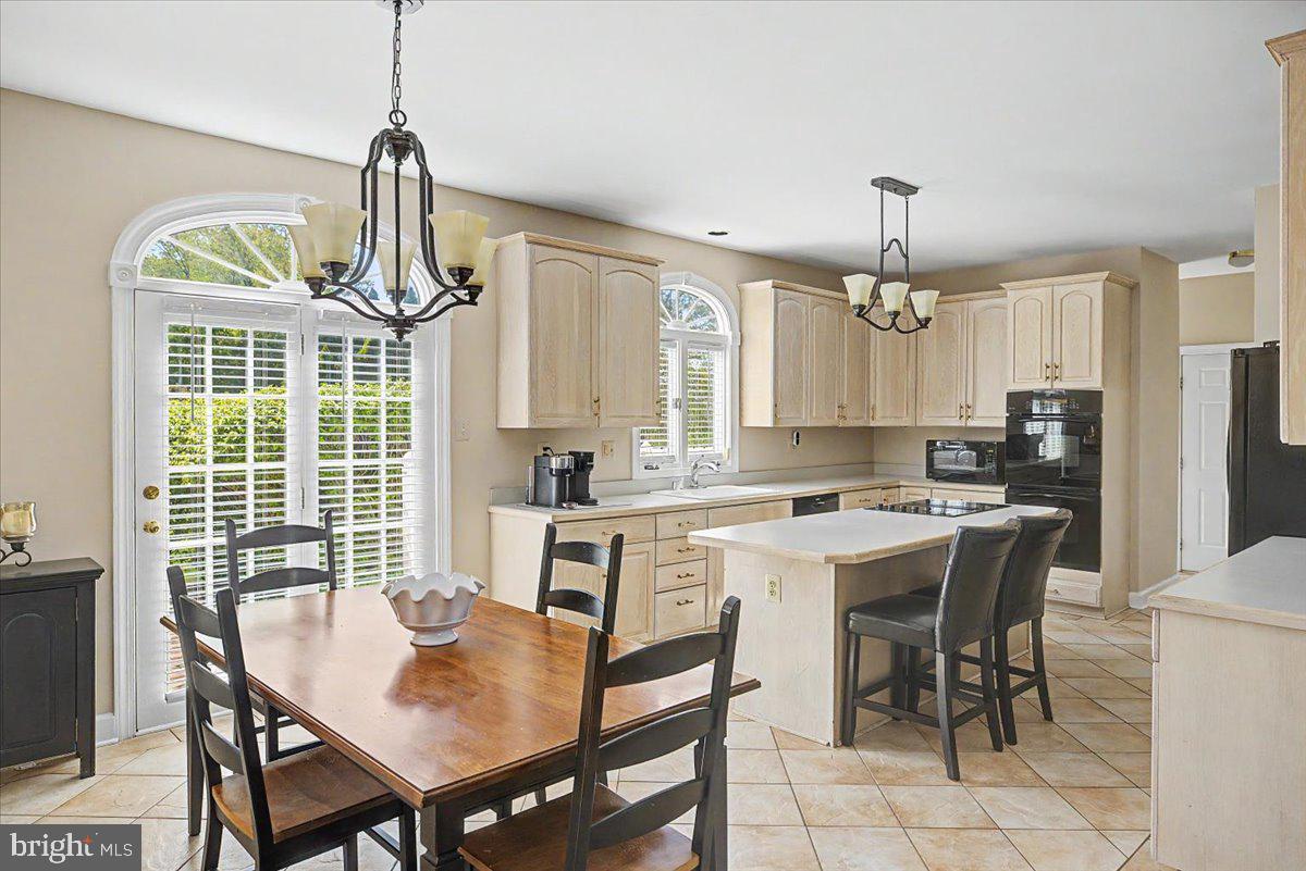 NORWALK - Residential