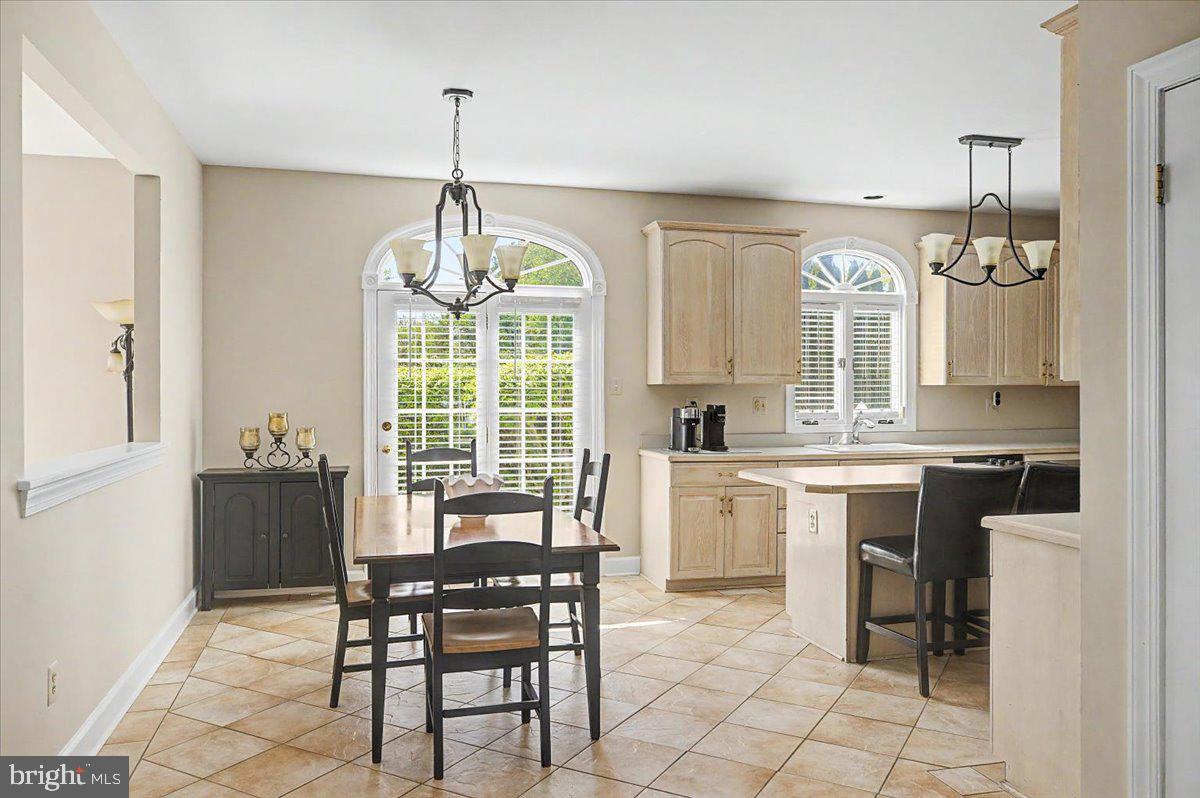 NORWALK - Residential