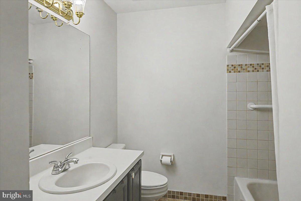 NORWALK - Residential