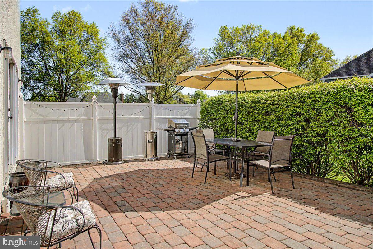 NORWALK - Residential