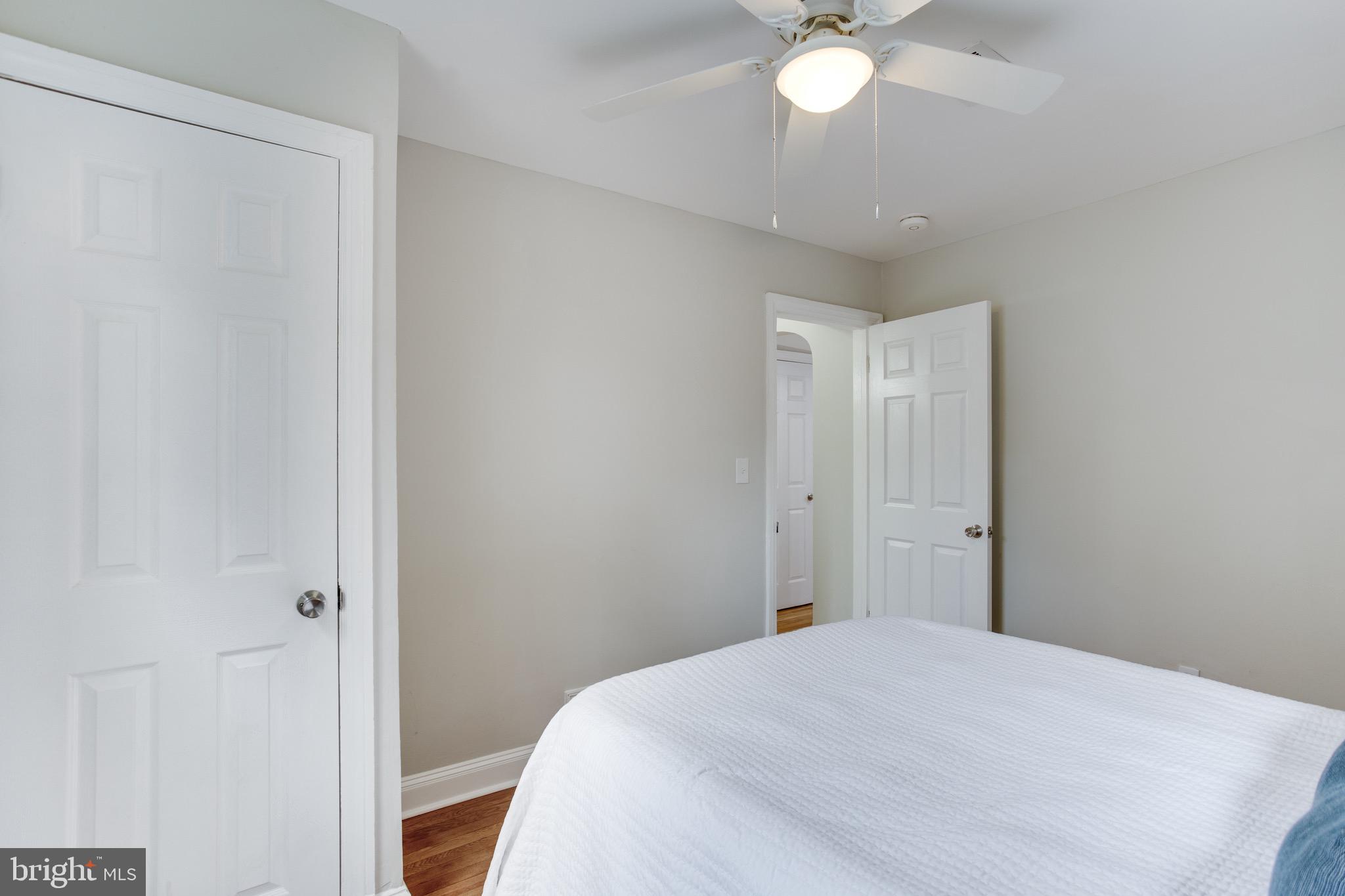 CASTLE MANOR - Residential