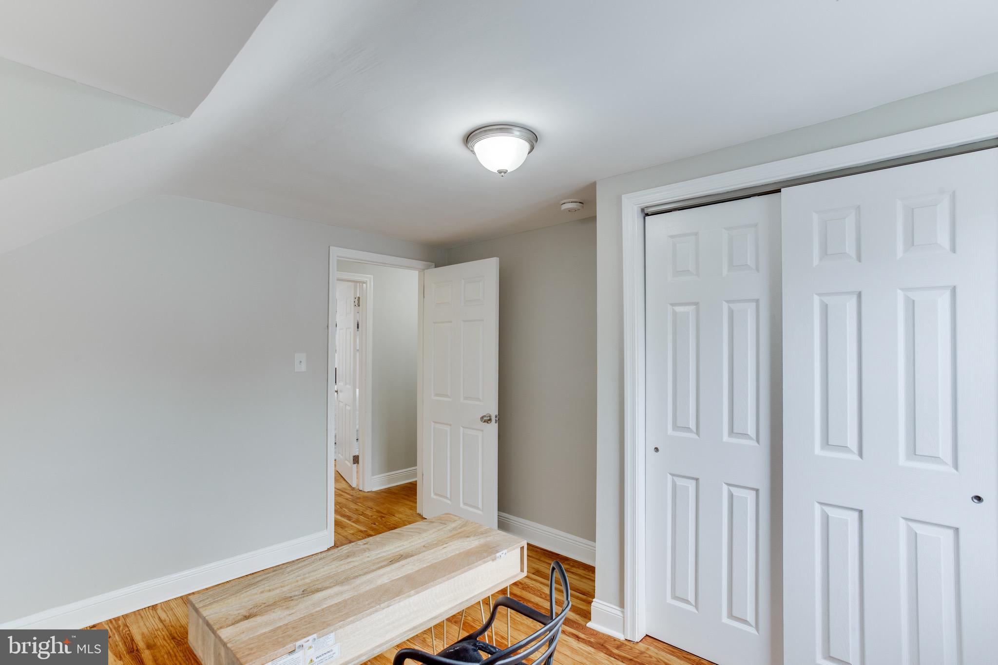 CASTLE MANOR - Residential