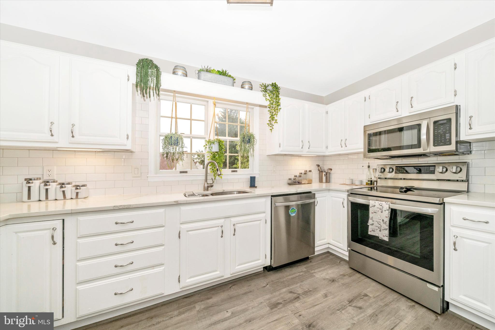 COURTS OF PINEHURST - Residential