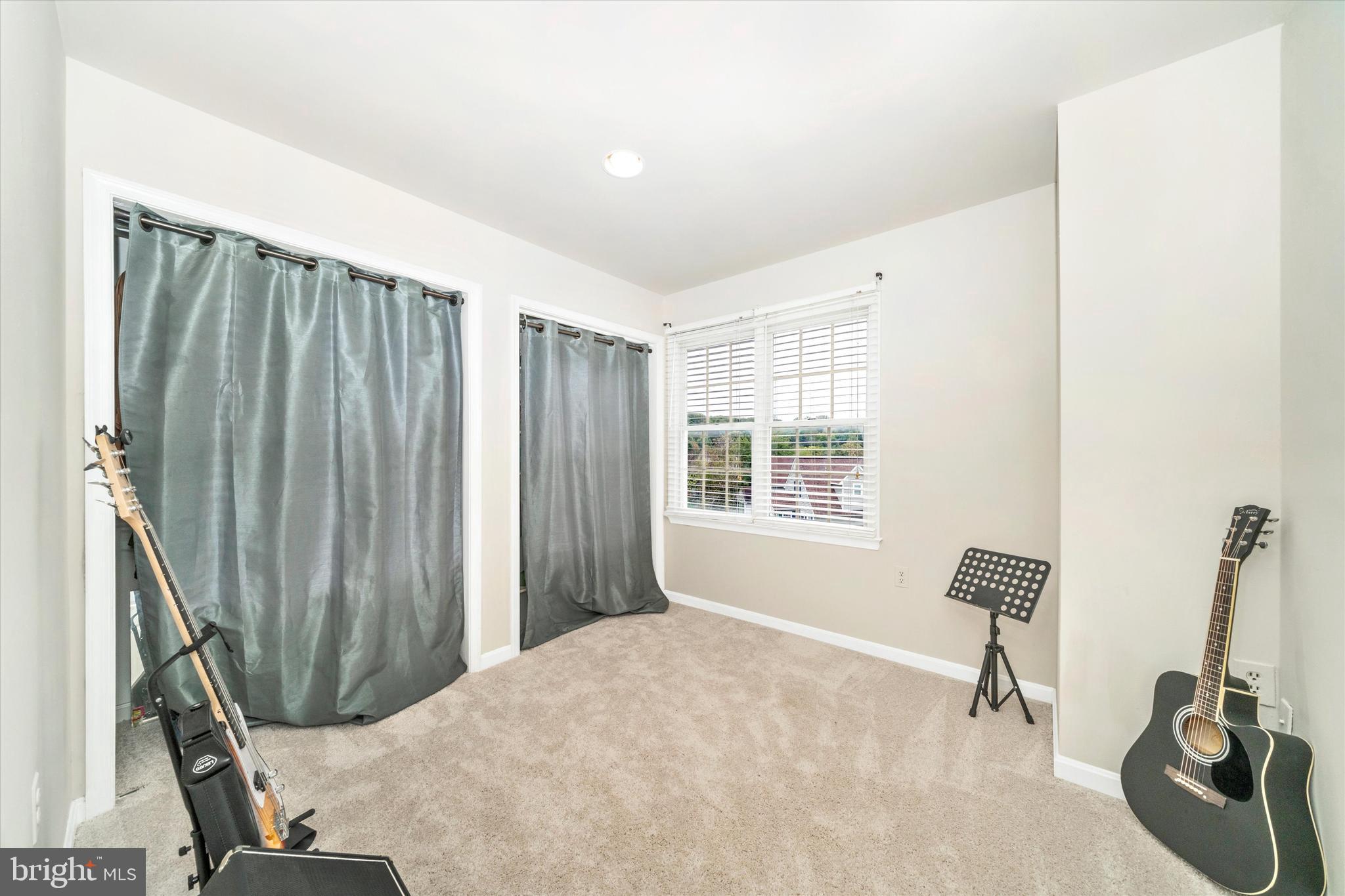 COURTS OF PINEHURST - Residential