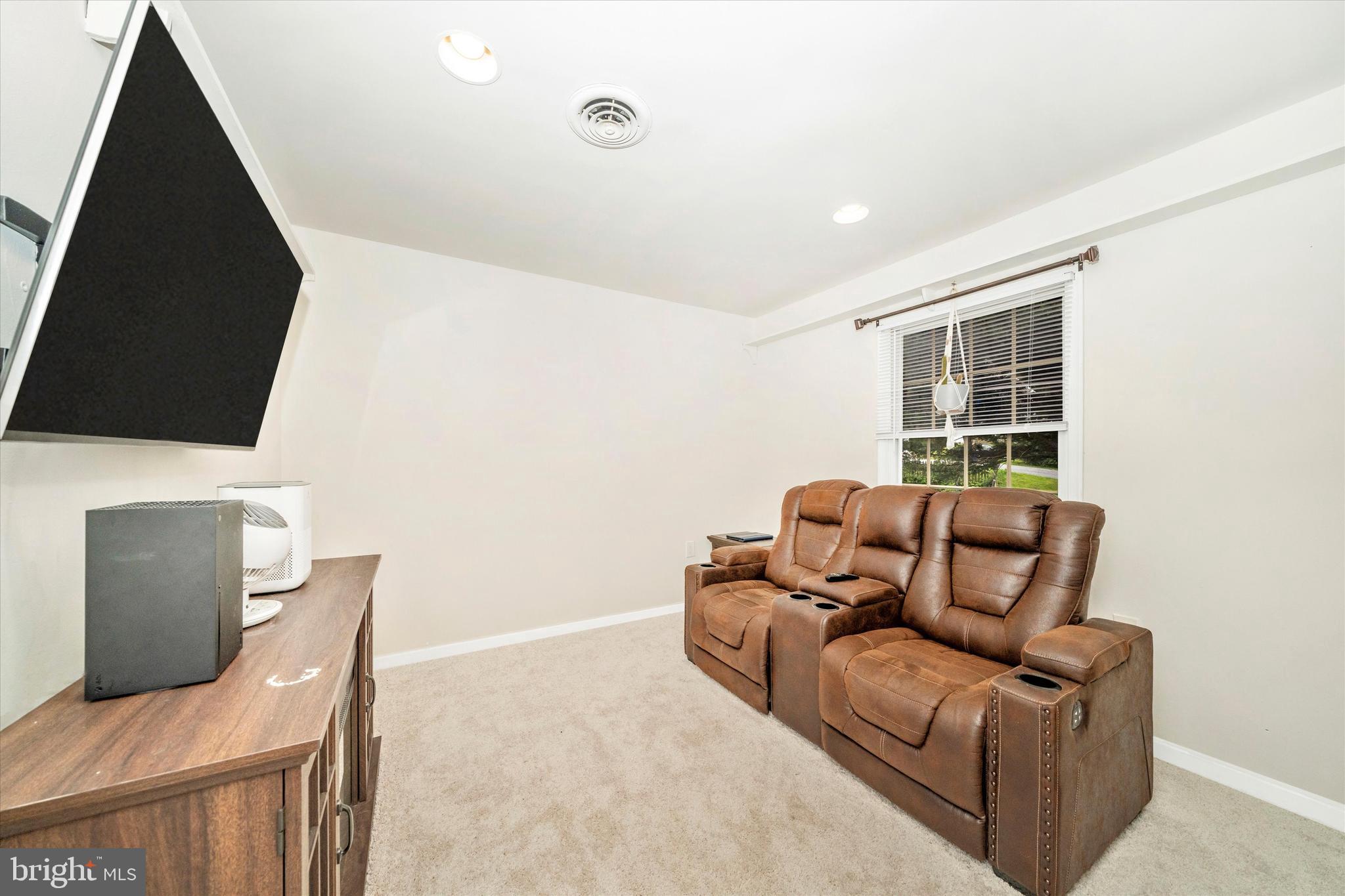 COURTS OF PINEHURST - Residential