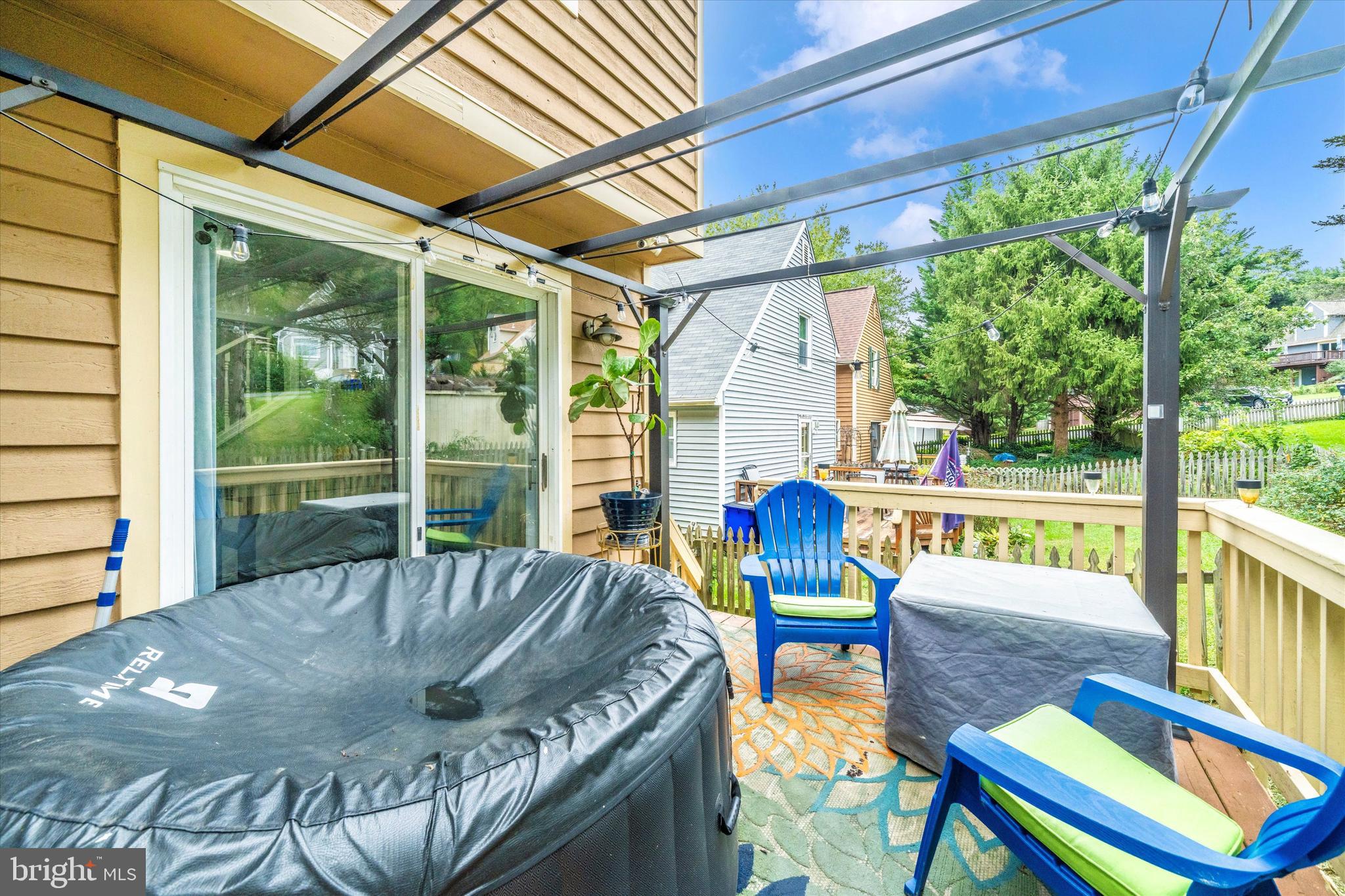 COURTS OF PINEHURST - Residential