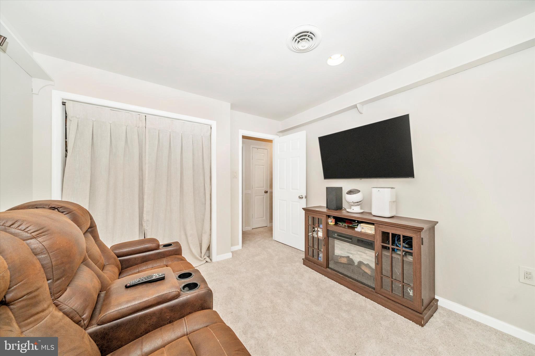 COURTS OF PINEHURST - Residential