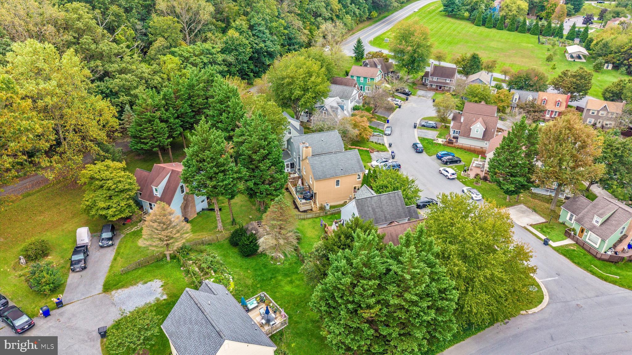 COURTS OF PINEHURST - Residential