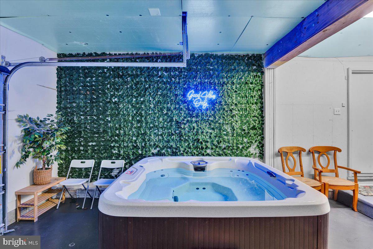 STILLWATER LAKES CIVIC ASSOC. - Residential