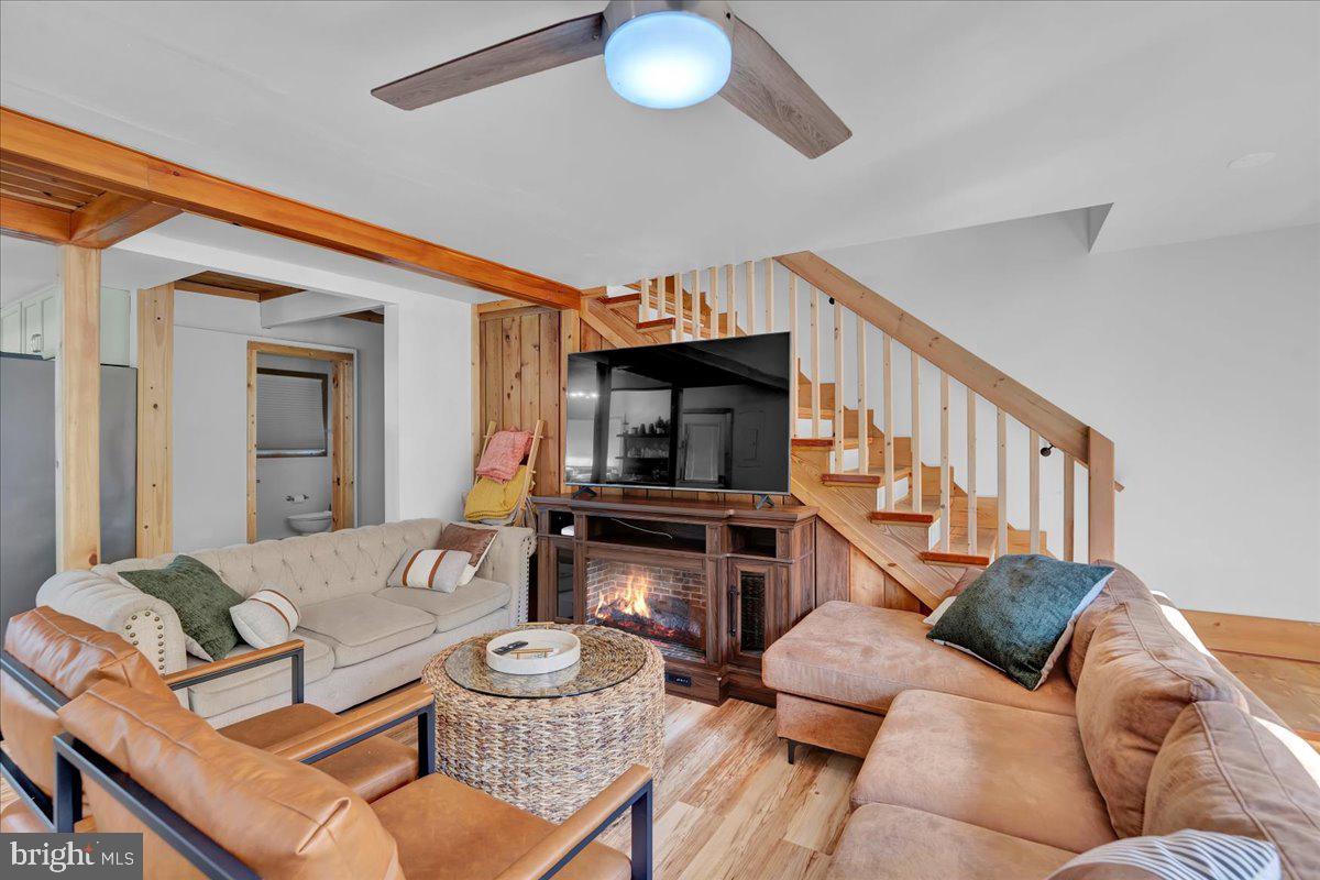 STILLWATER LAKES CIVIC ASSOC. - Residential