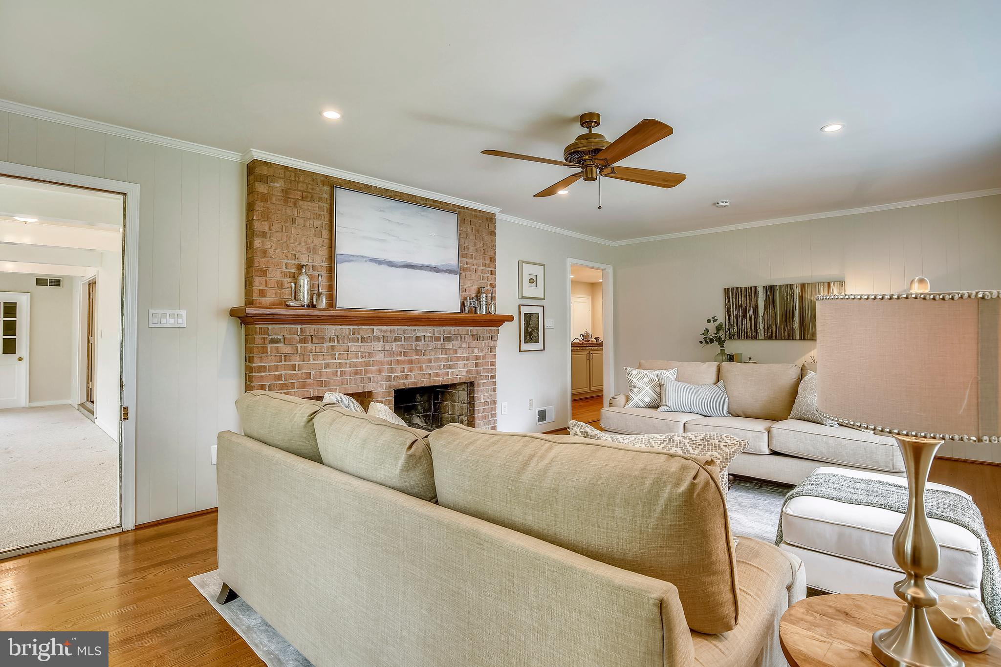 FORT HUNT MANOR - Residential