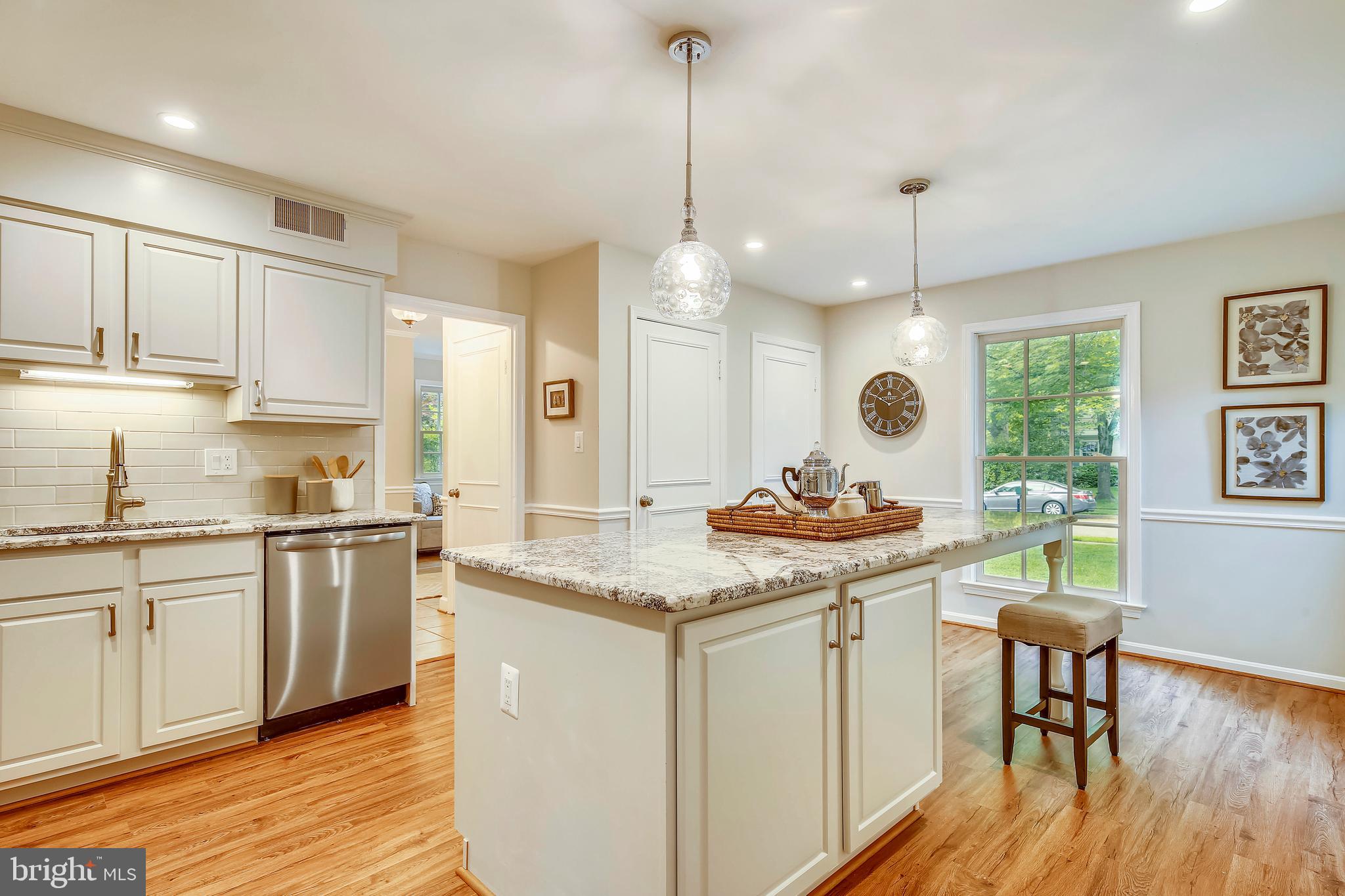 FORT HUNT MANOR - Residential