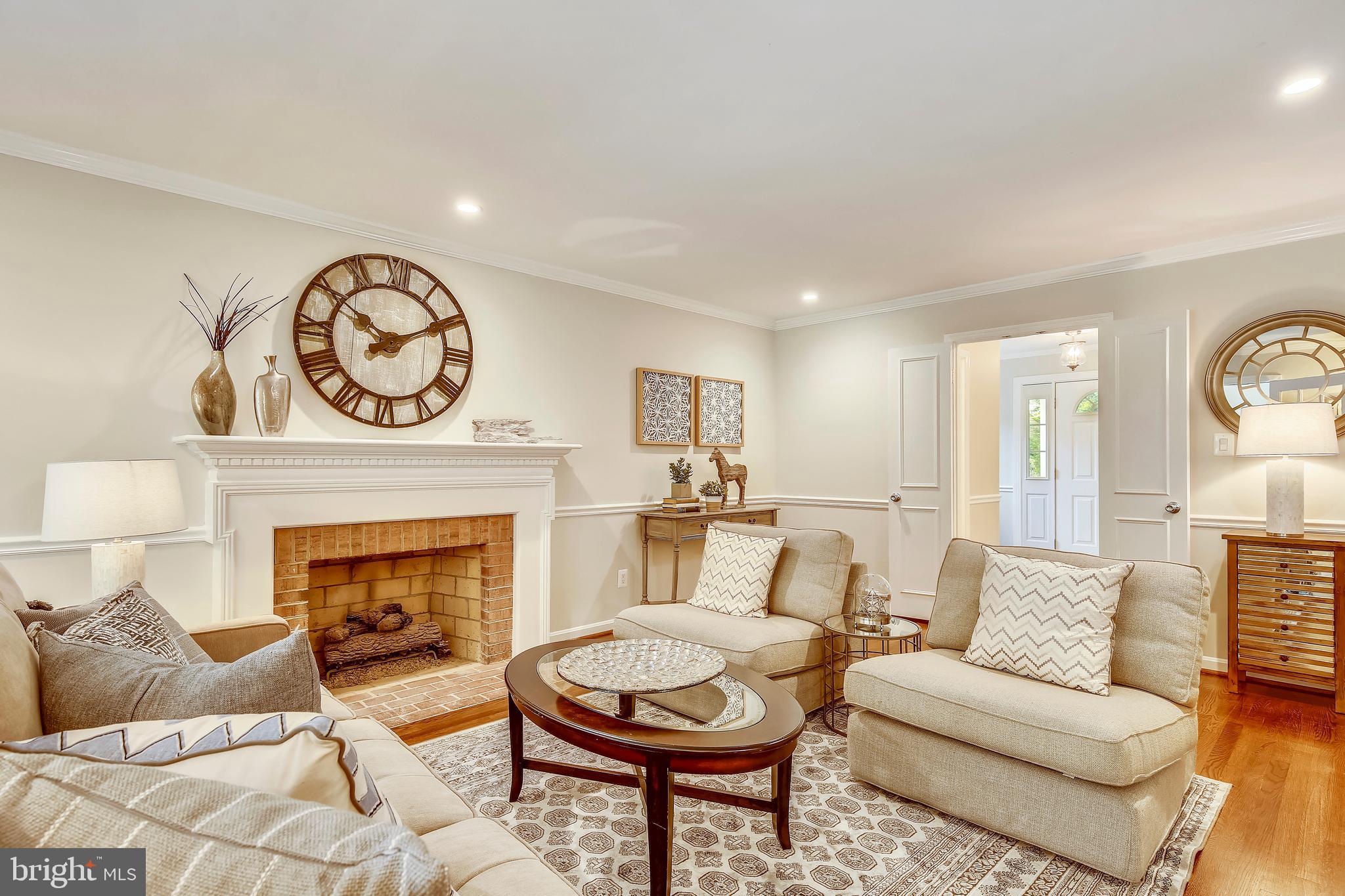 FORT HUNT MANOR - Residential