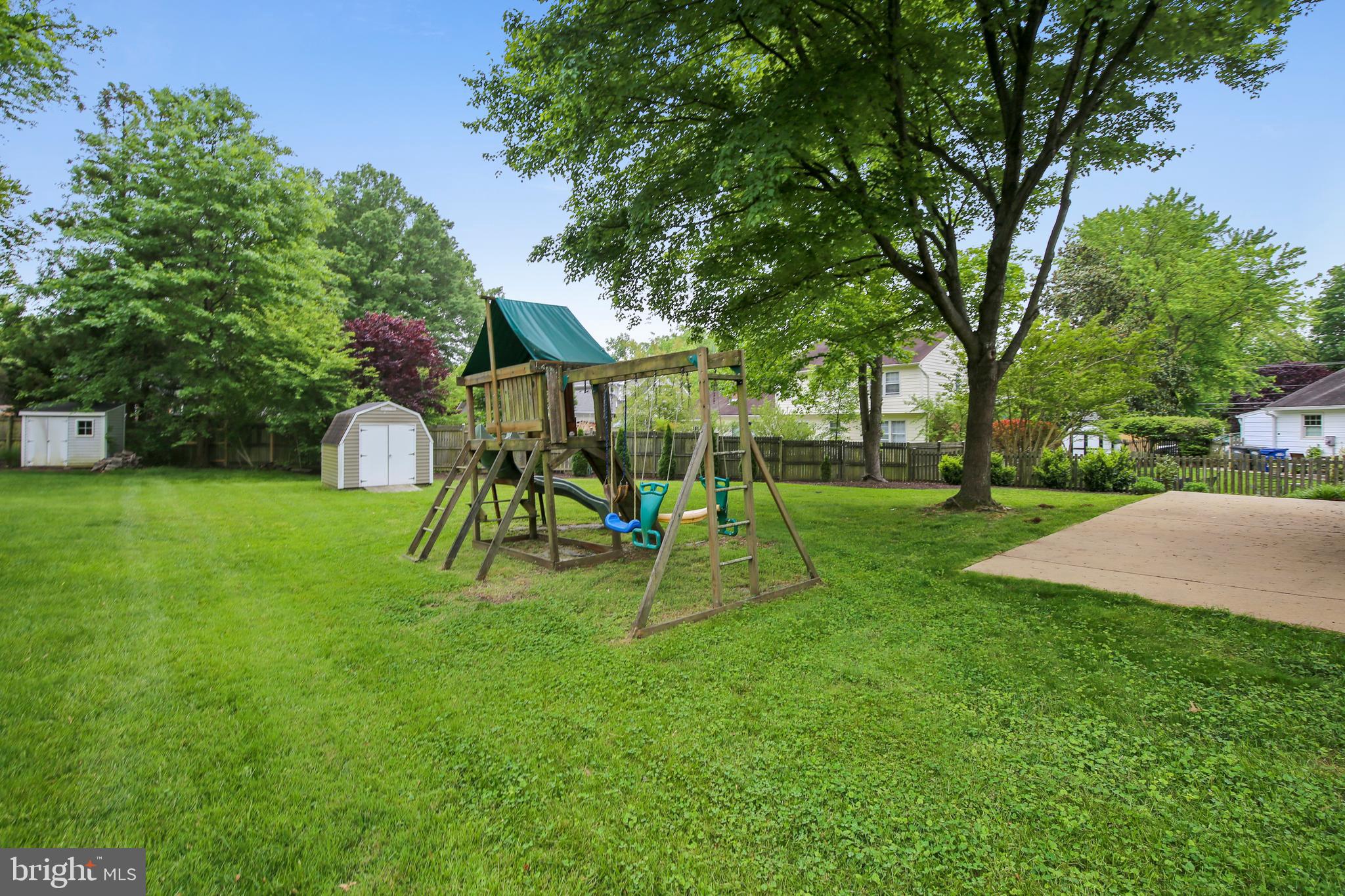 FORT HUNT MANOR - Residential