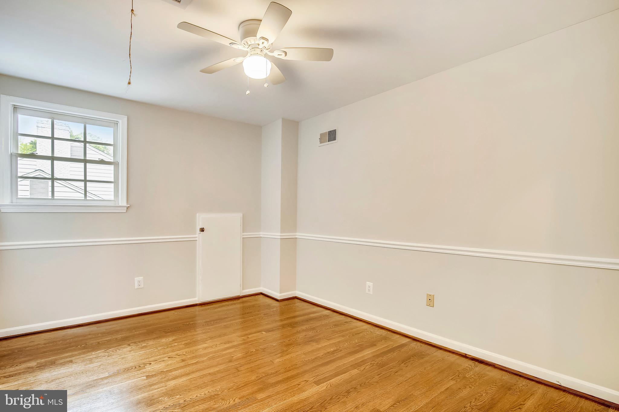 FORT HUNT MANOR - Residential