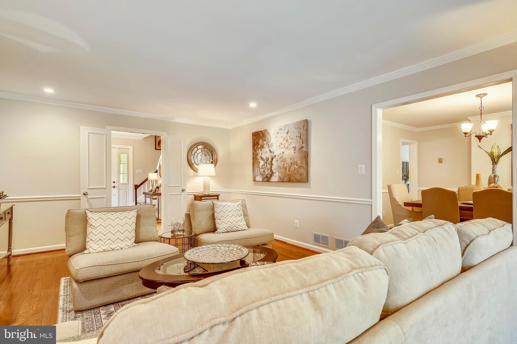 FORT HUNT MANOR - Residential