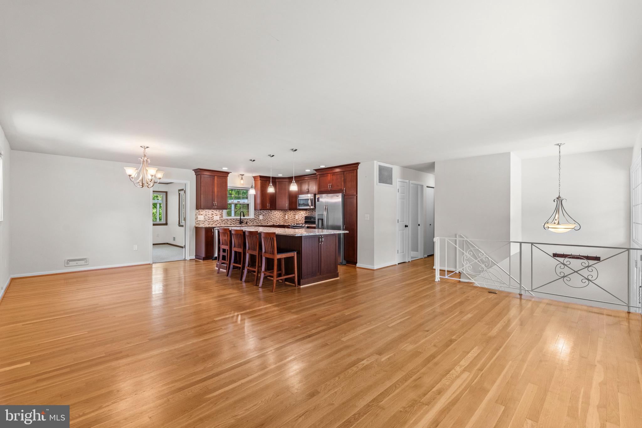 7305 MASONVILLE COURT