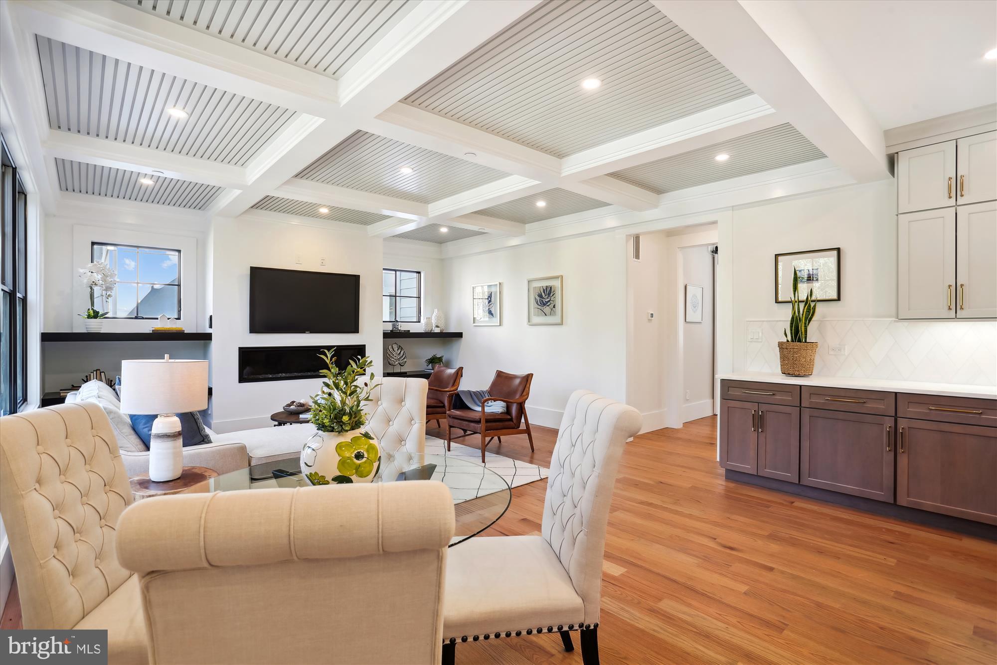 KENSINGTON ESTATES - Residential