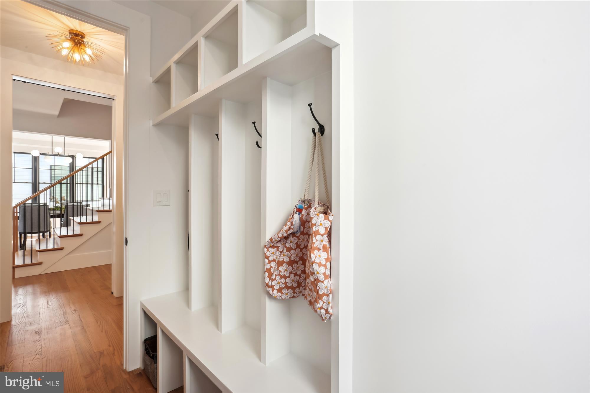 KENSINGTON ESTATES - Residential