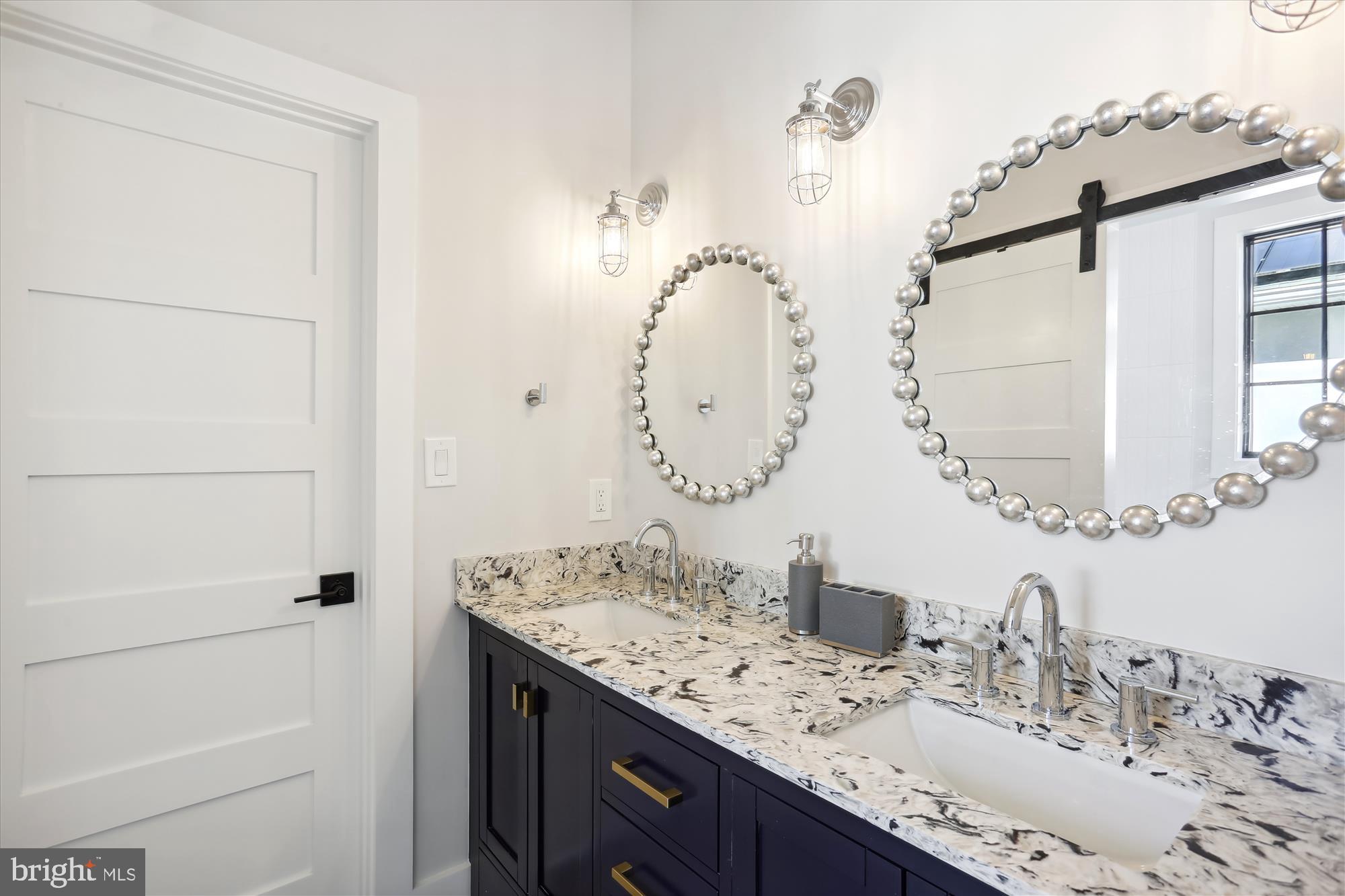 KENSINGTON ESTATES - Residential