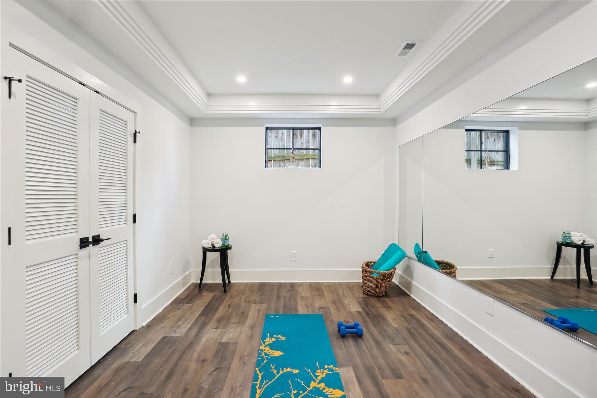 KENSINGTON ESTATES - Residential