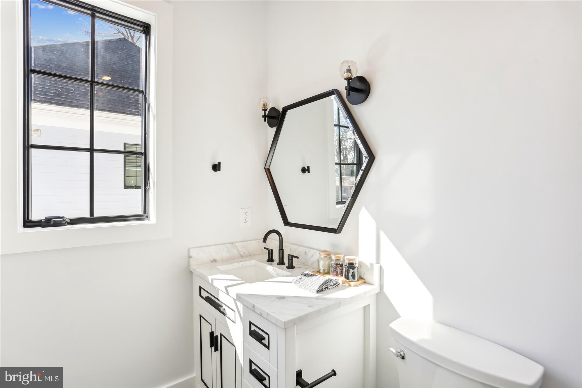 KENSINGTON ESTATES - Residential