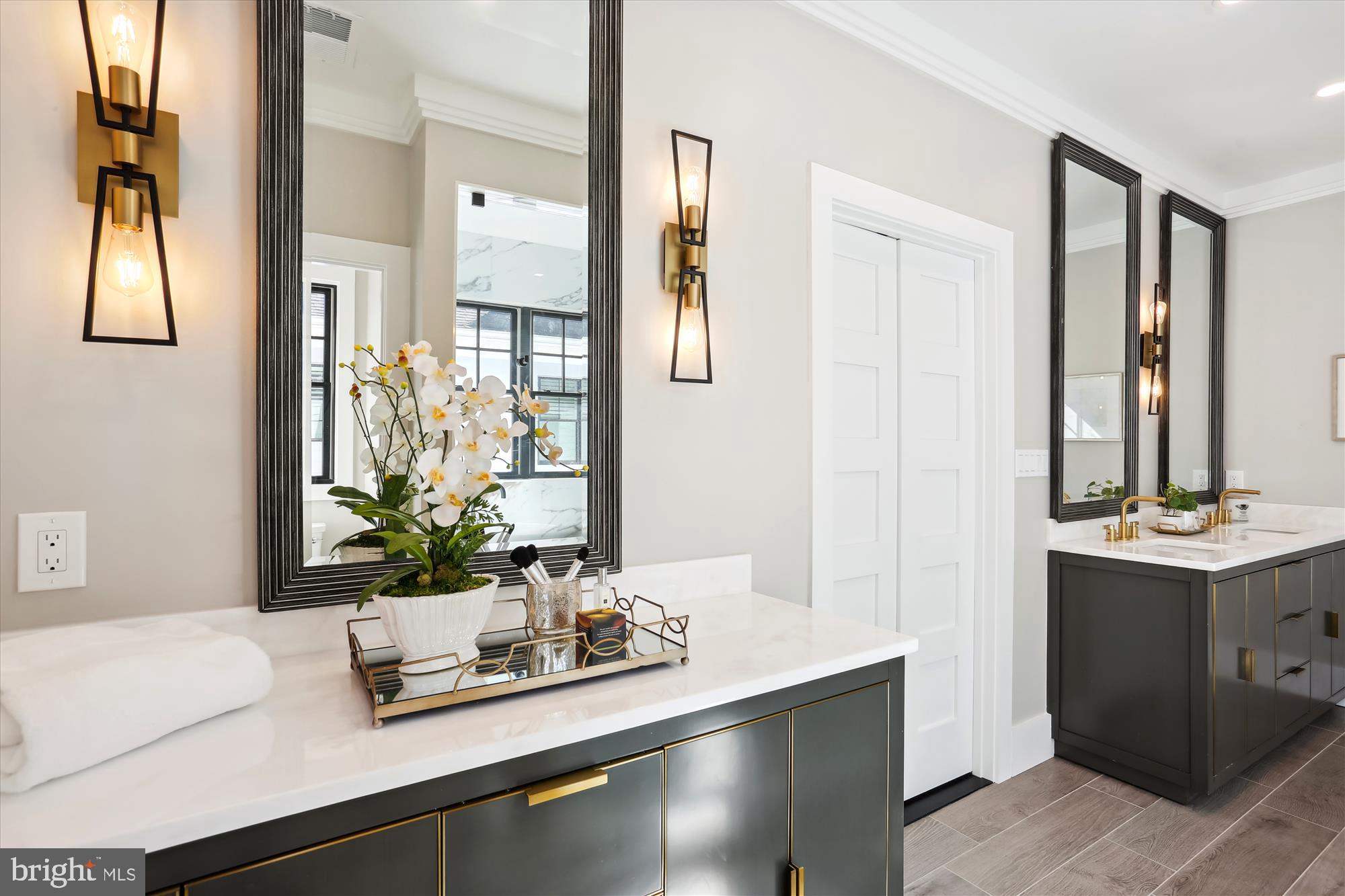 KENSINGTON ESTATES - Residential