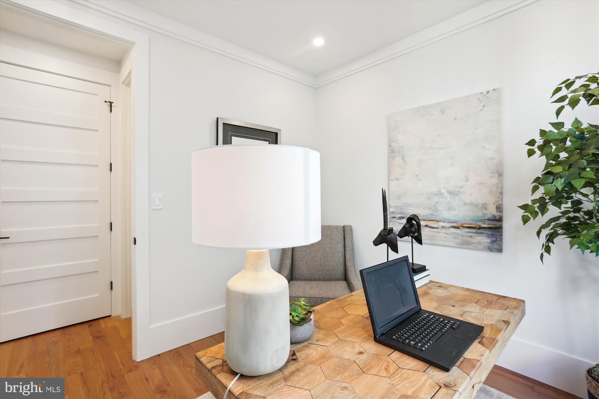 KENSINGTON ESTATES - Residential