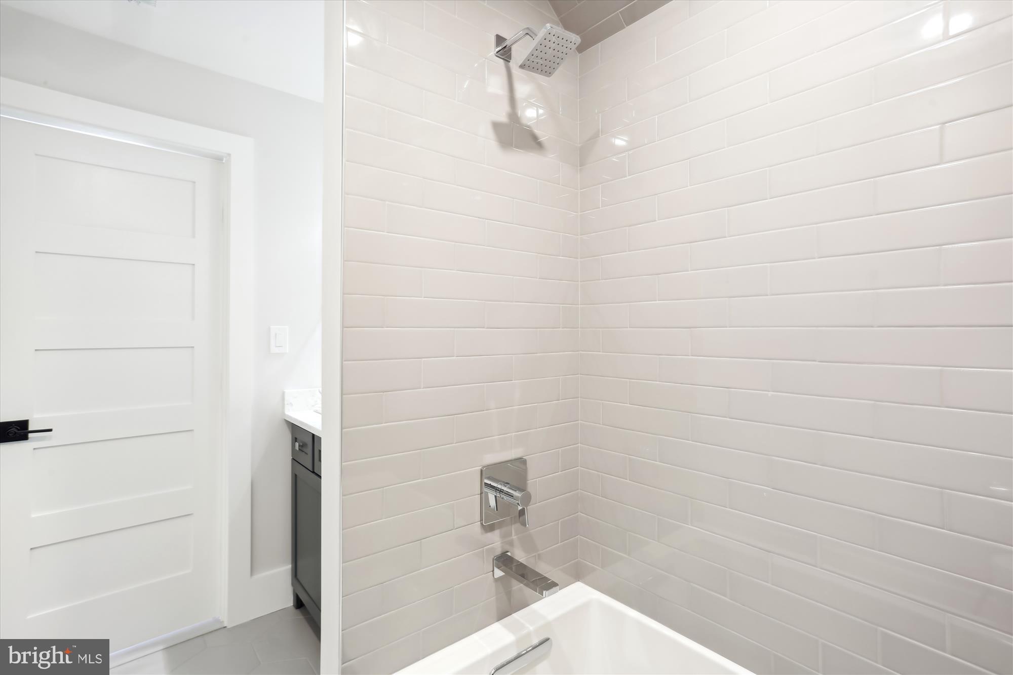 KENSINGTON ESTATES - Residential