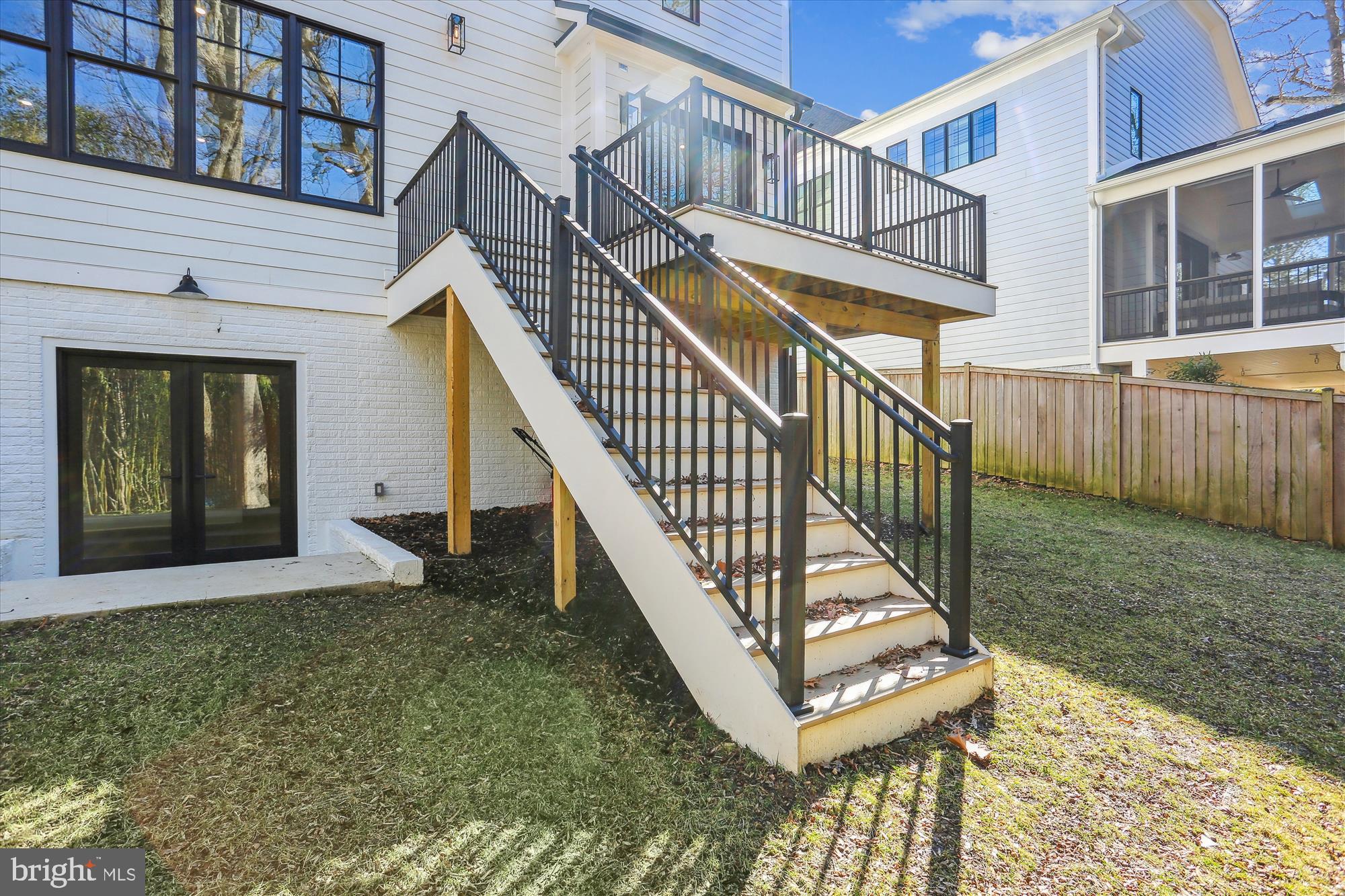 KENSINGTON ESTATES - Residential