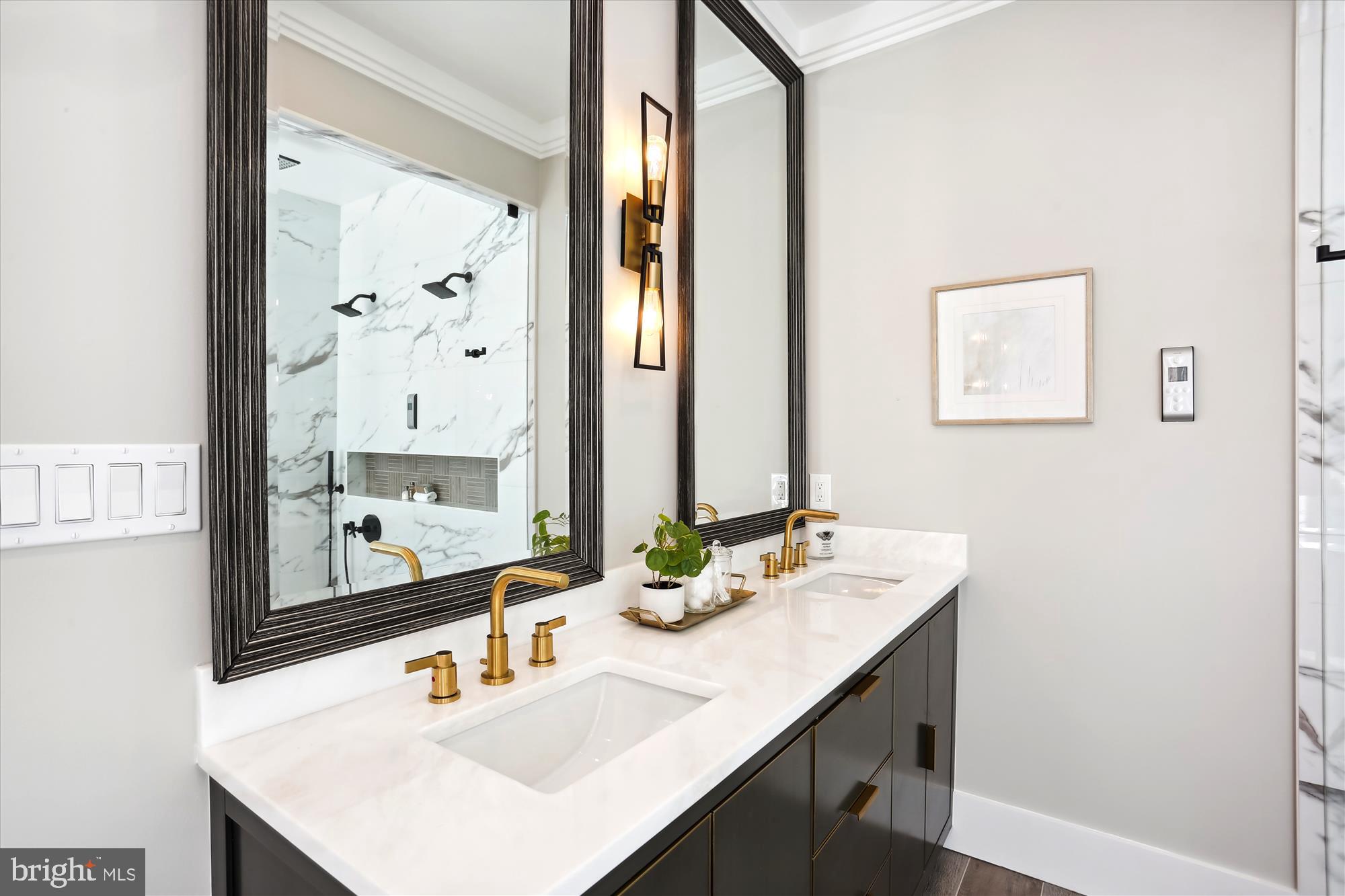 KENSINGTON ESTATES - Residential