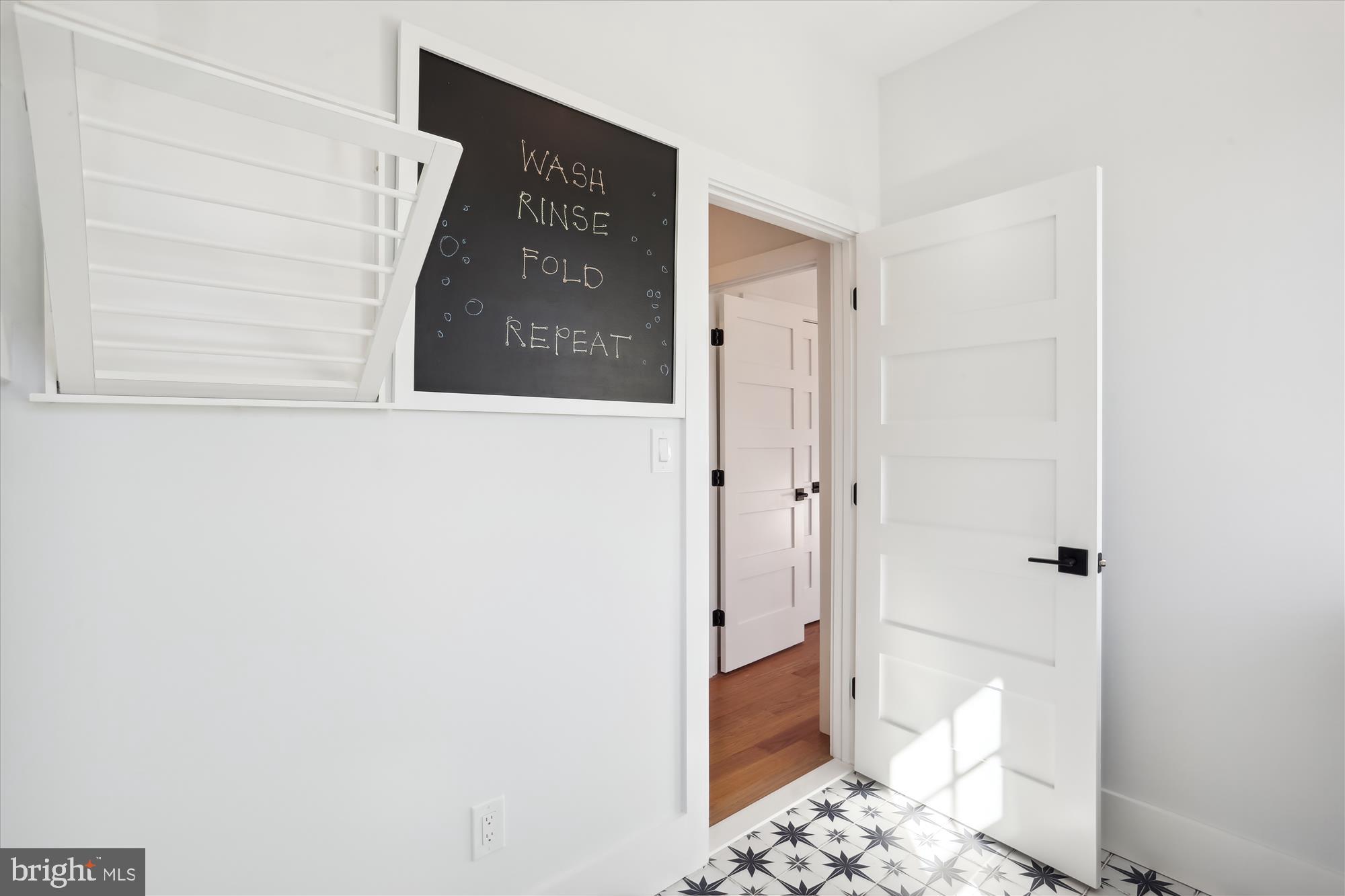 KENSINGTON ESTATES - Residential