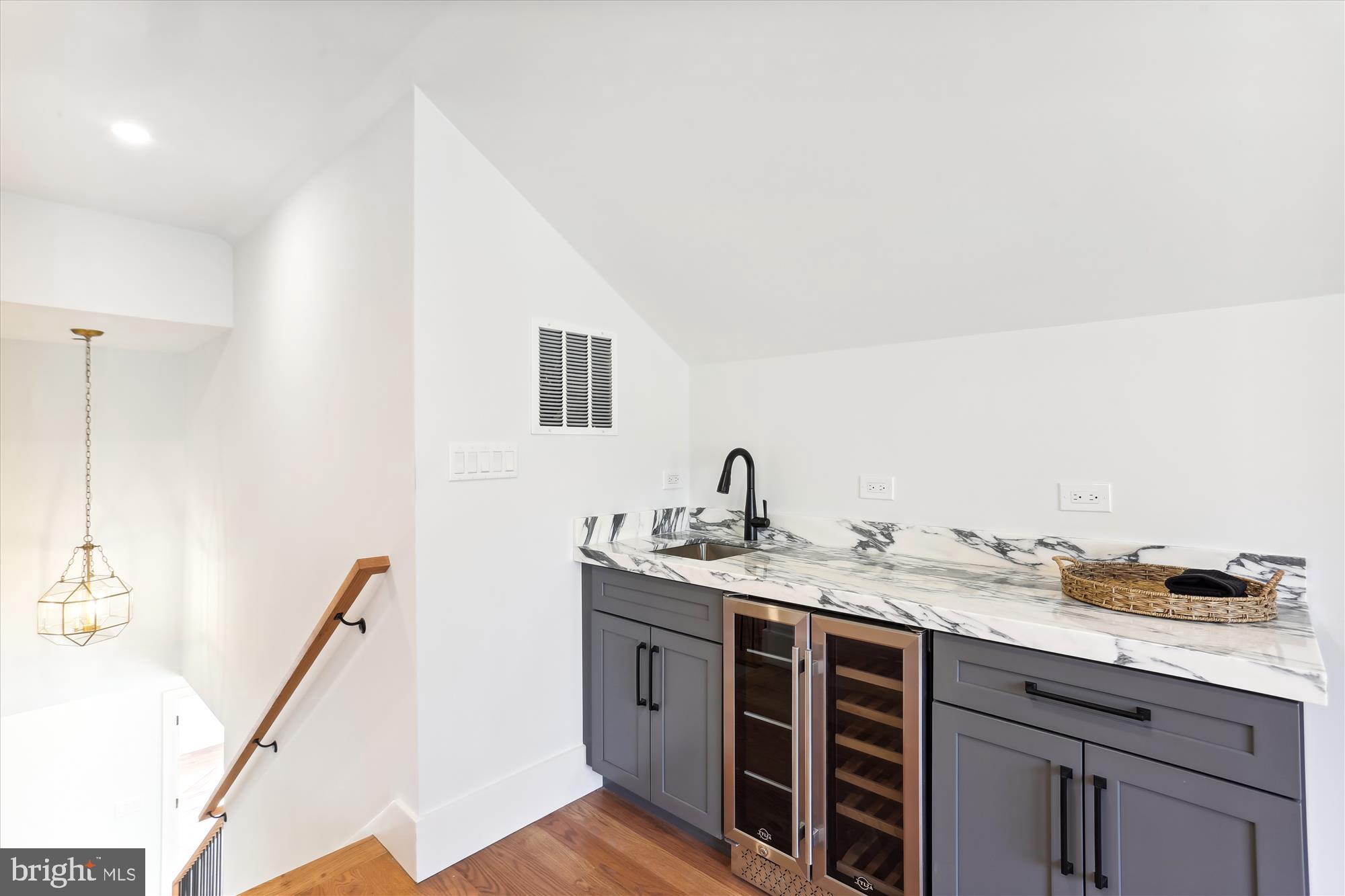 KENSINGTON ESTATES - Residential