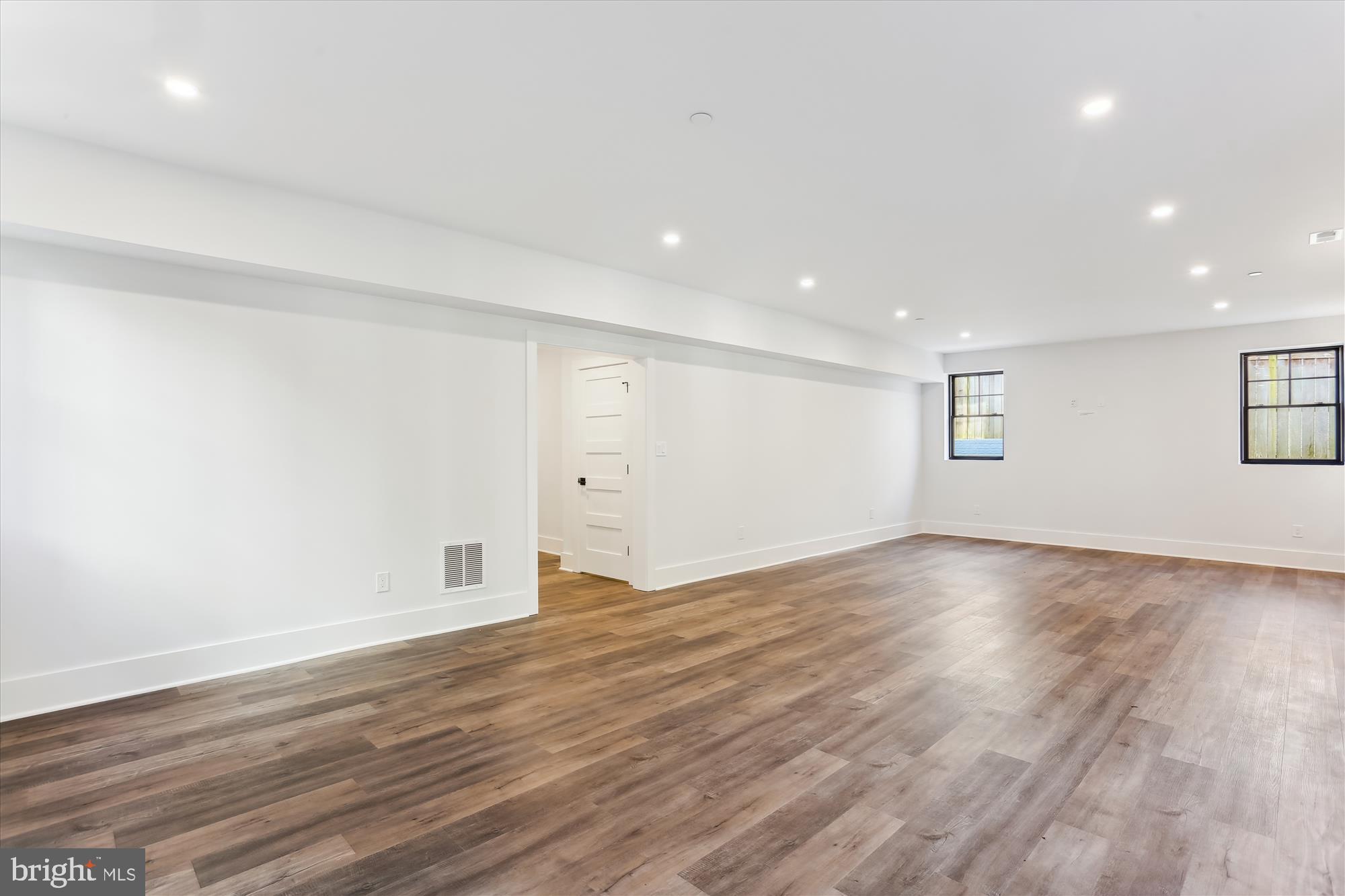 KENSINGTON ESTATES - Residential