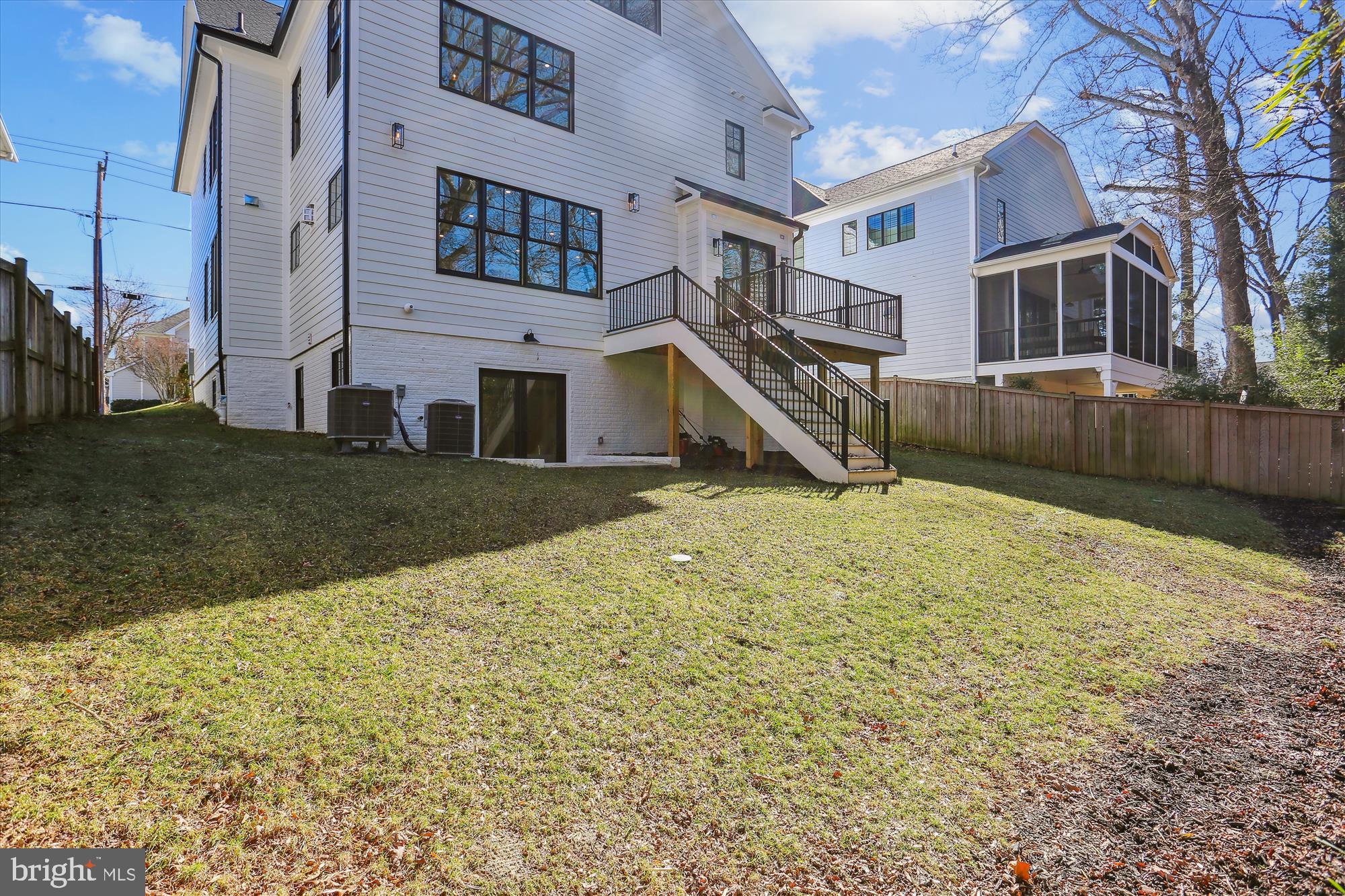 KENSINGTON ESTATES - Residential