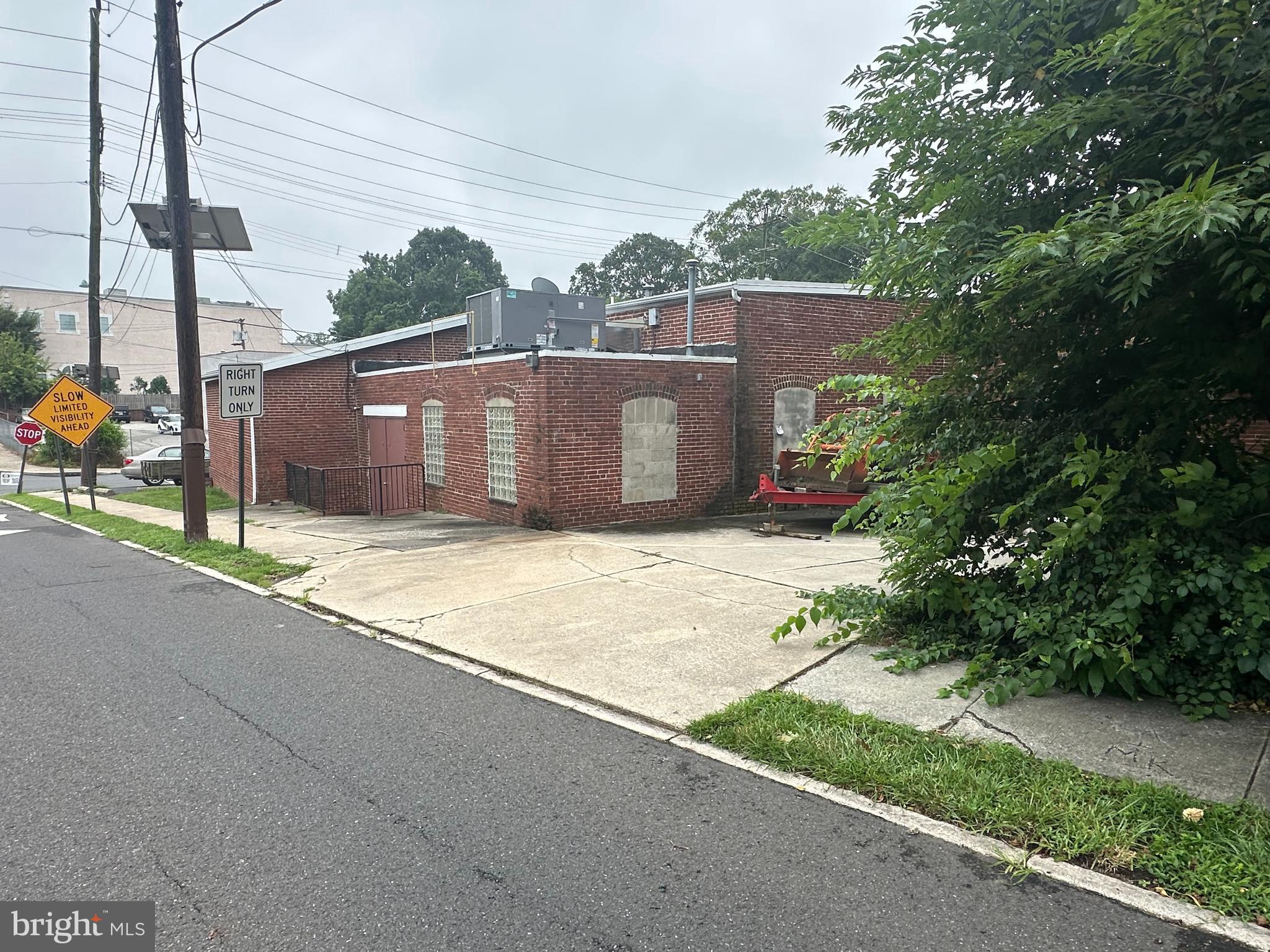 101 W NICHOLSON ROAD