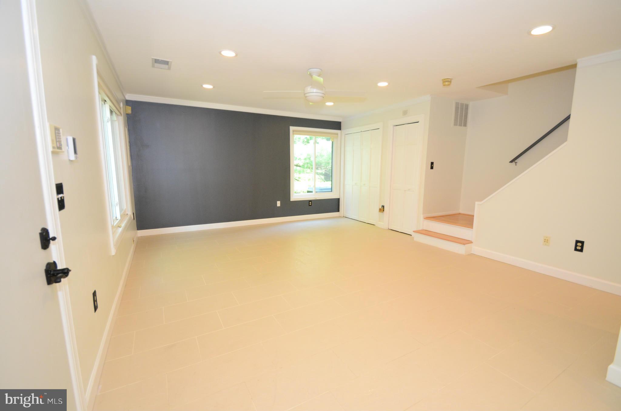 TIMBERLAWN - Residential Lease