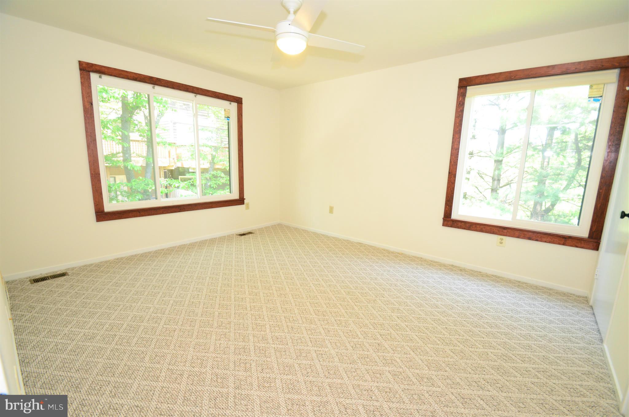 TIMBERLAWN - Residential Lease