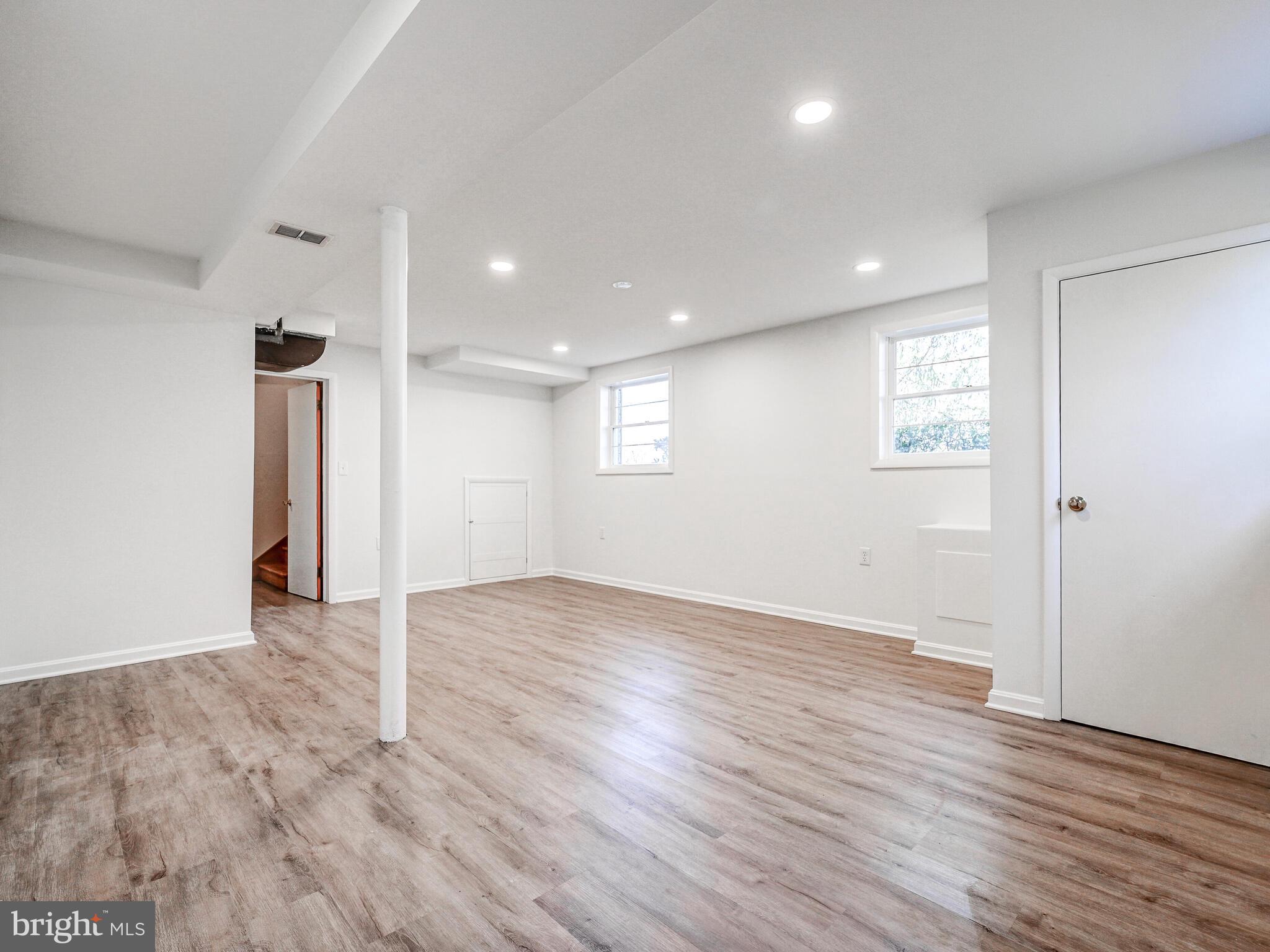 STONEYBROOK - Residential