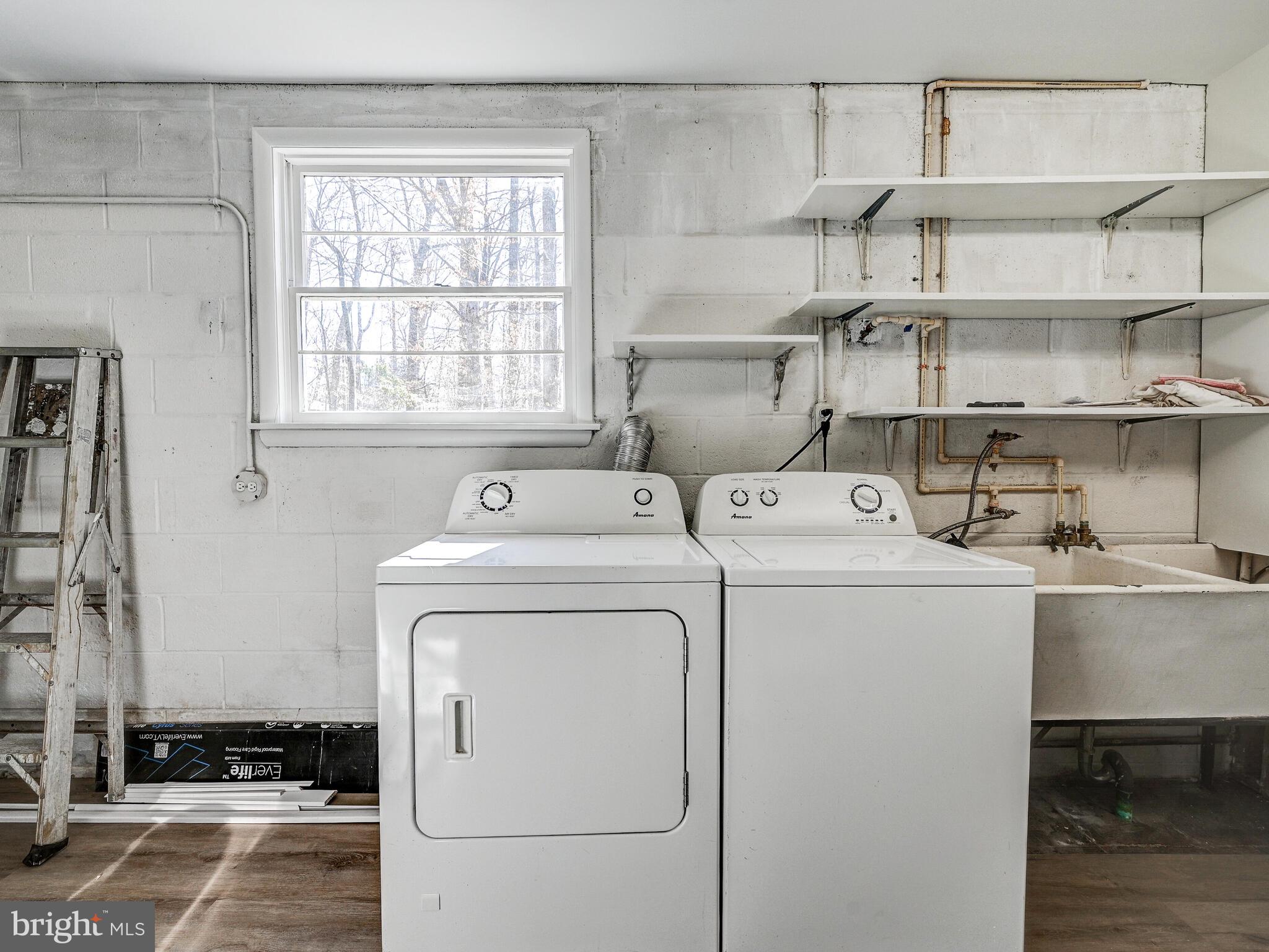 STONEYBROOK - Residential