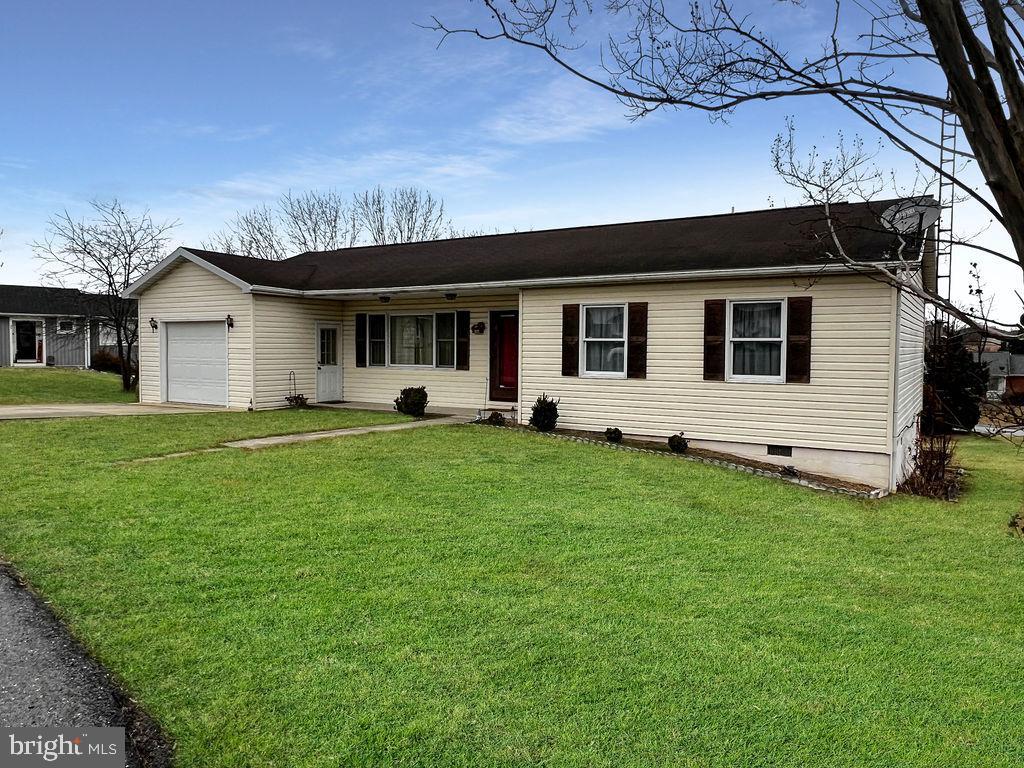 MOUNTAIN VIEW ACRES - Residential