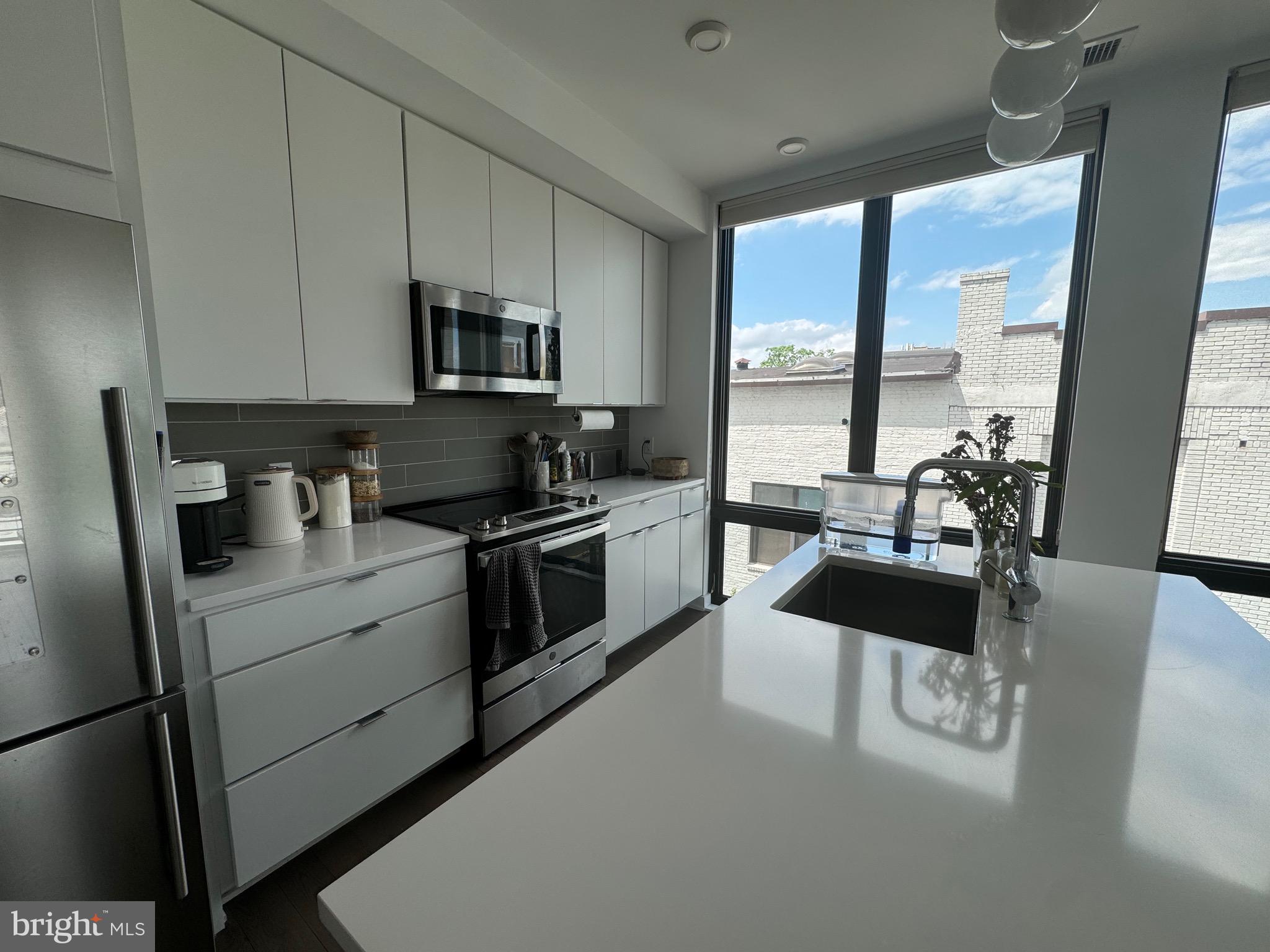 1999 9 1/2 STREET NW 303