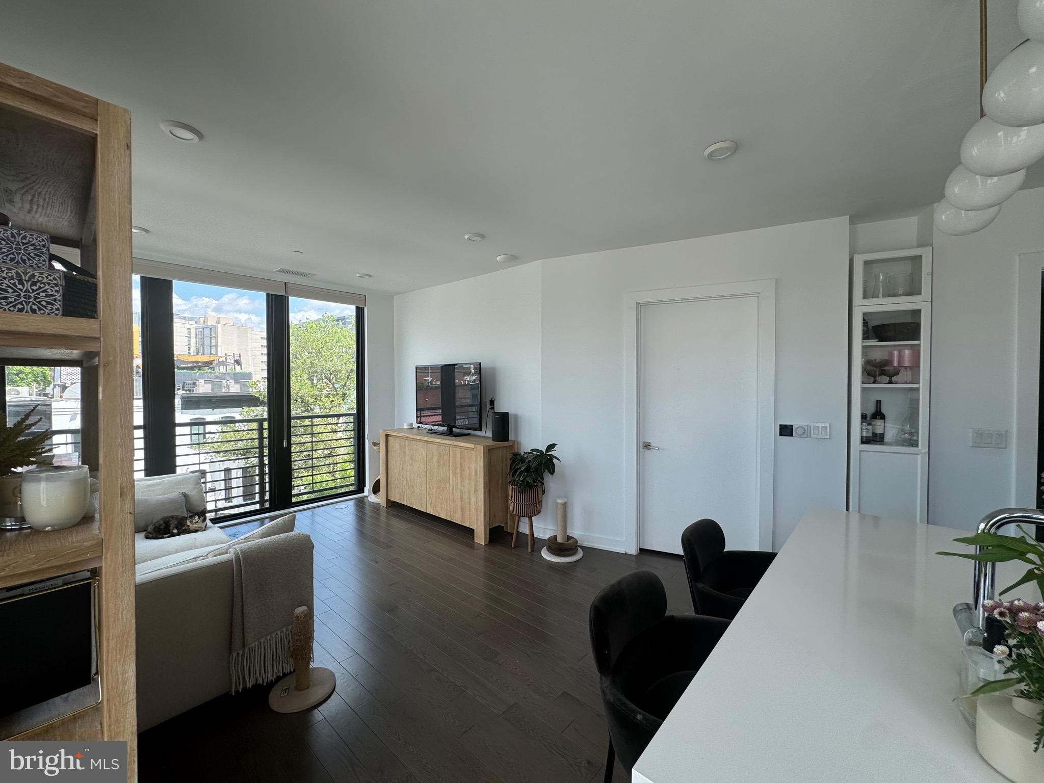 1999 9 1/2 STREET NW 303